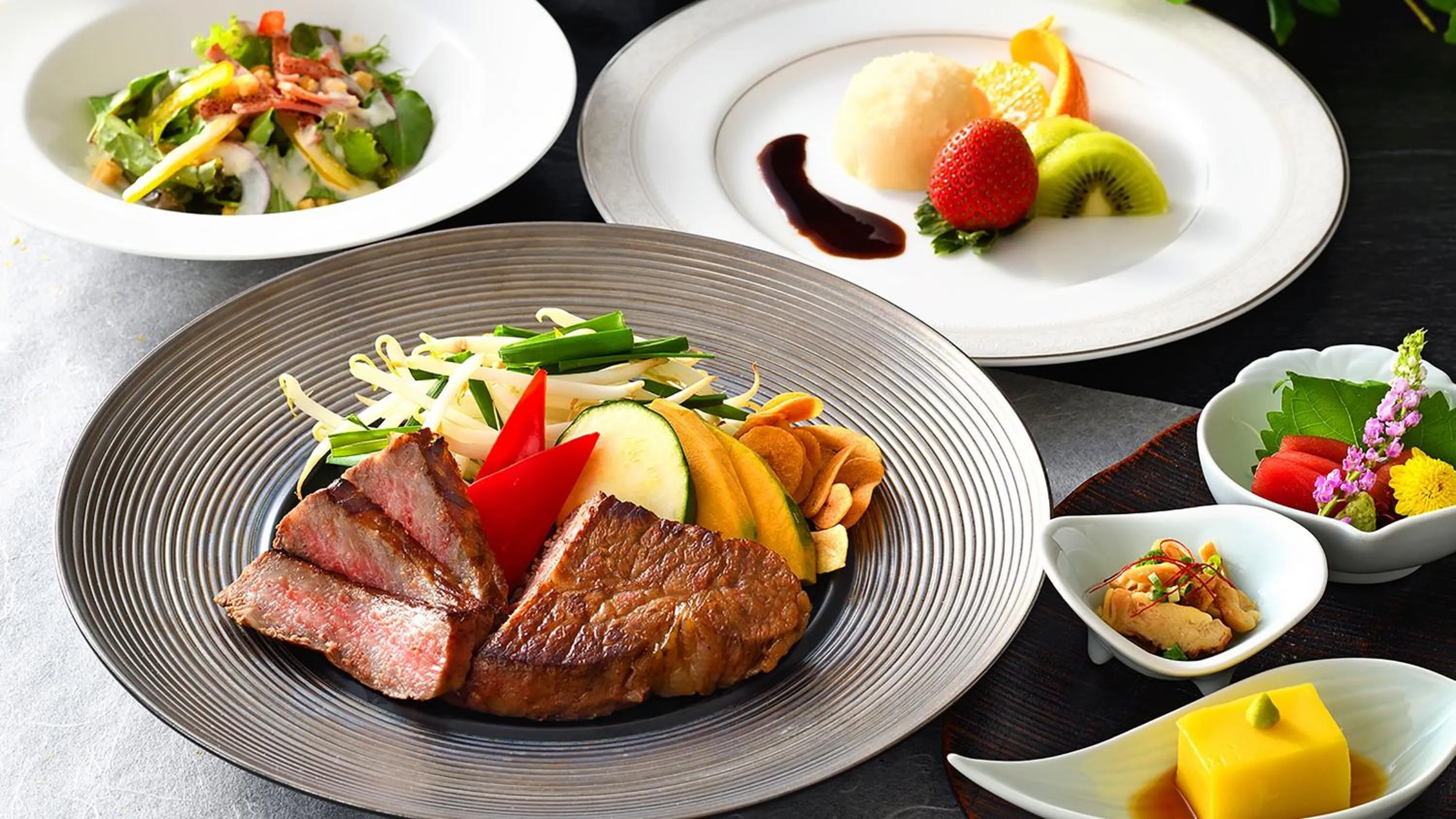 Restaurant/places to eat in ANA Crowne Plaza Niigata by IHG