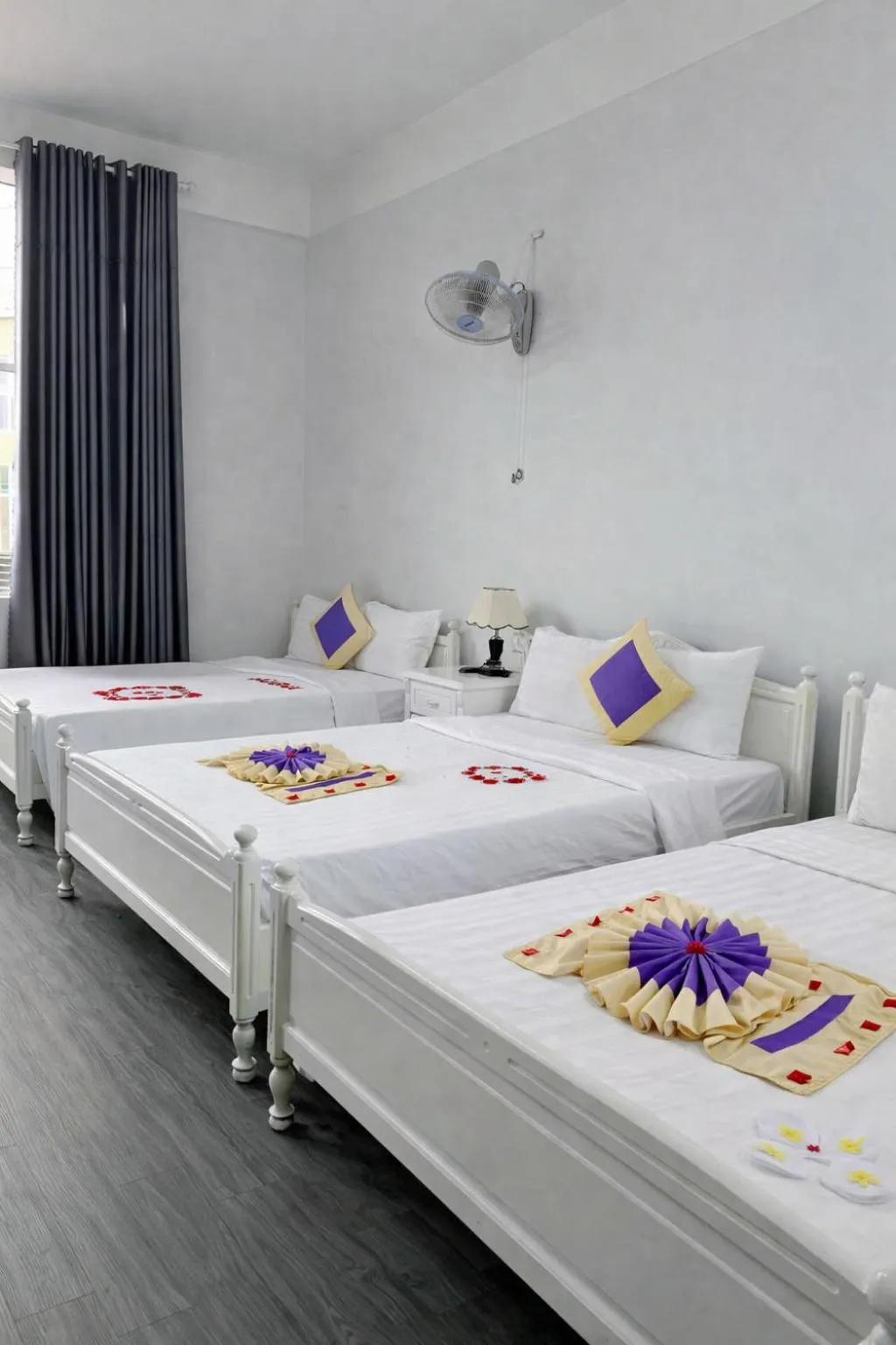 Photo of the whole room, Bed in CCT Luxury Hotel