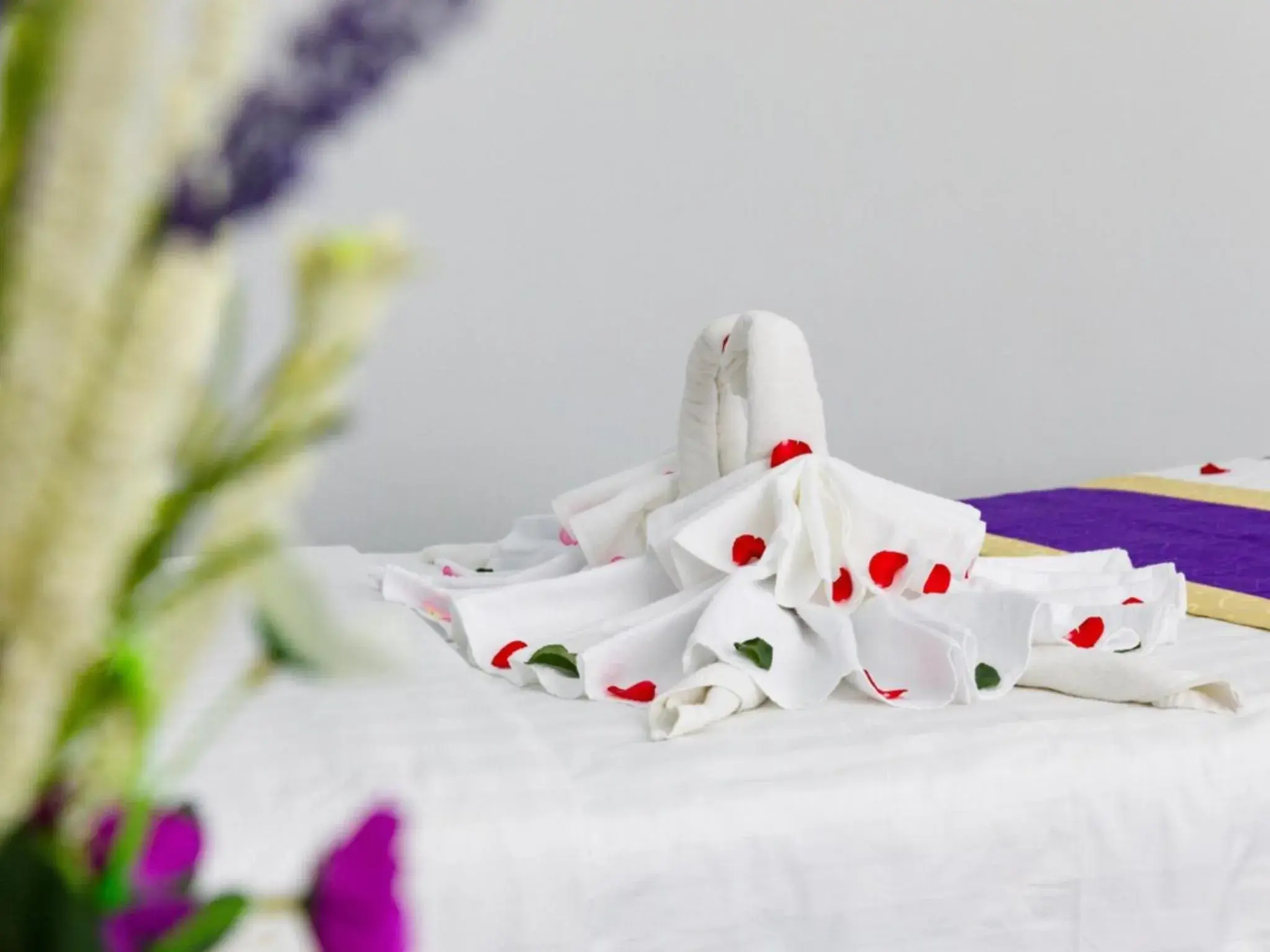 Bed in CCT Luxury Hotel Bed in CCT Luxury Hotel