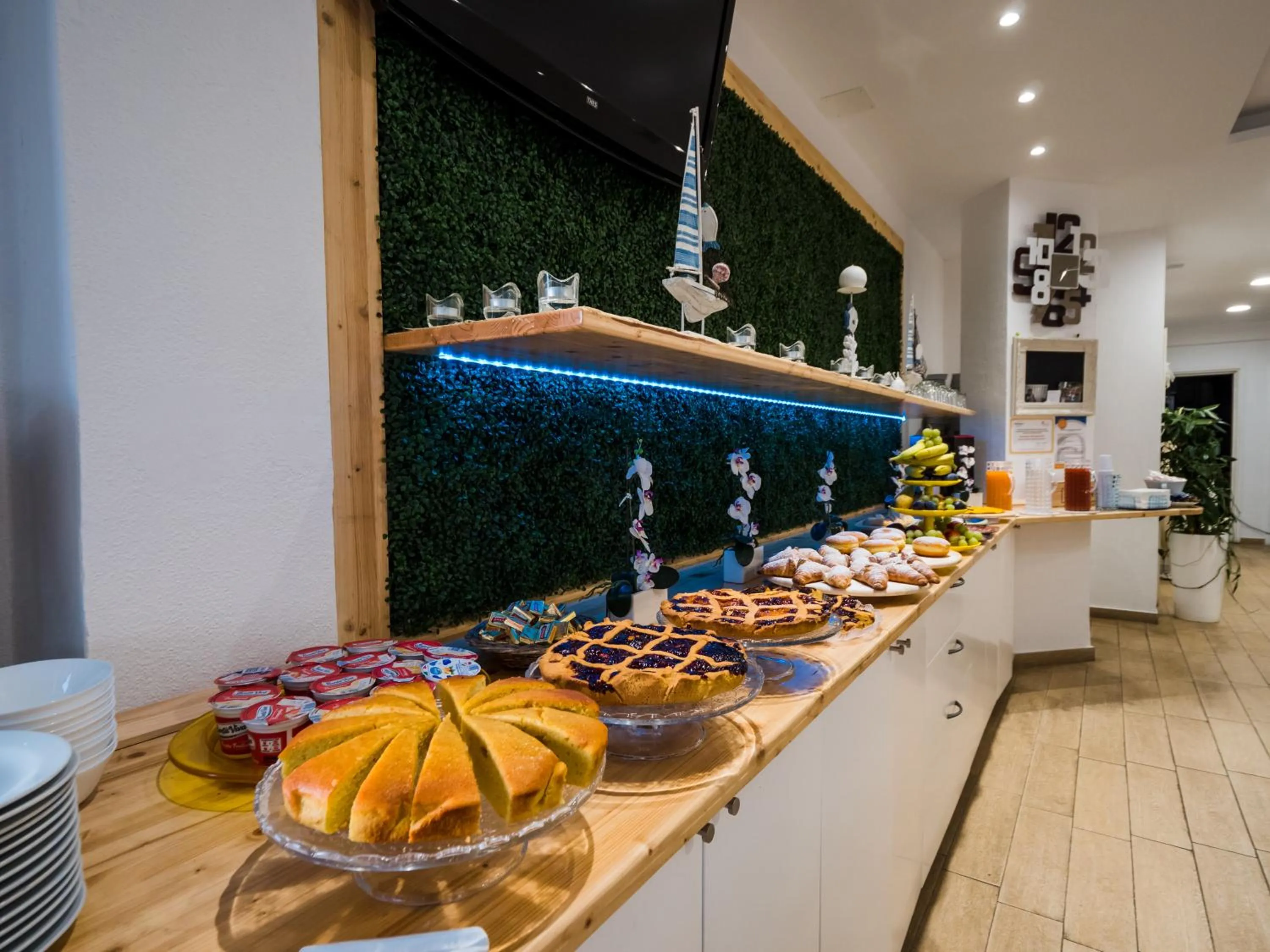 Breakfast in Hotel Villa Sorriso