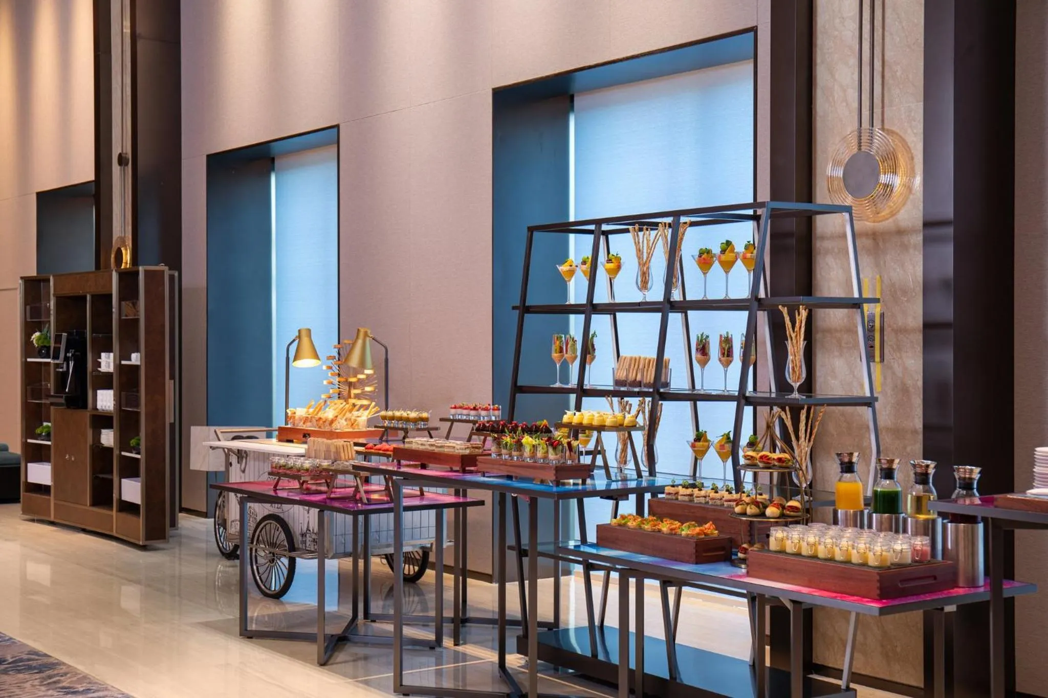 Meeting/conference room in voco Jincheng Danhe by IHG