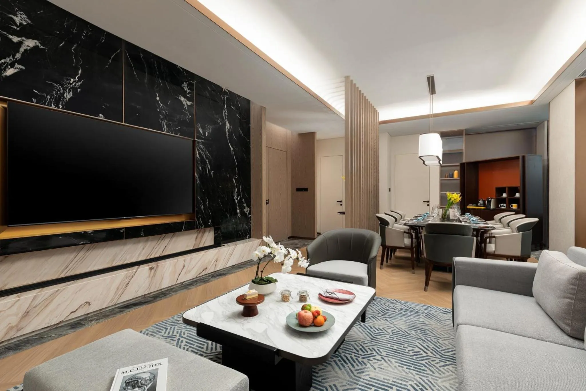 Bedroom in voco Jincheng Danhe by IHG