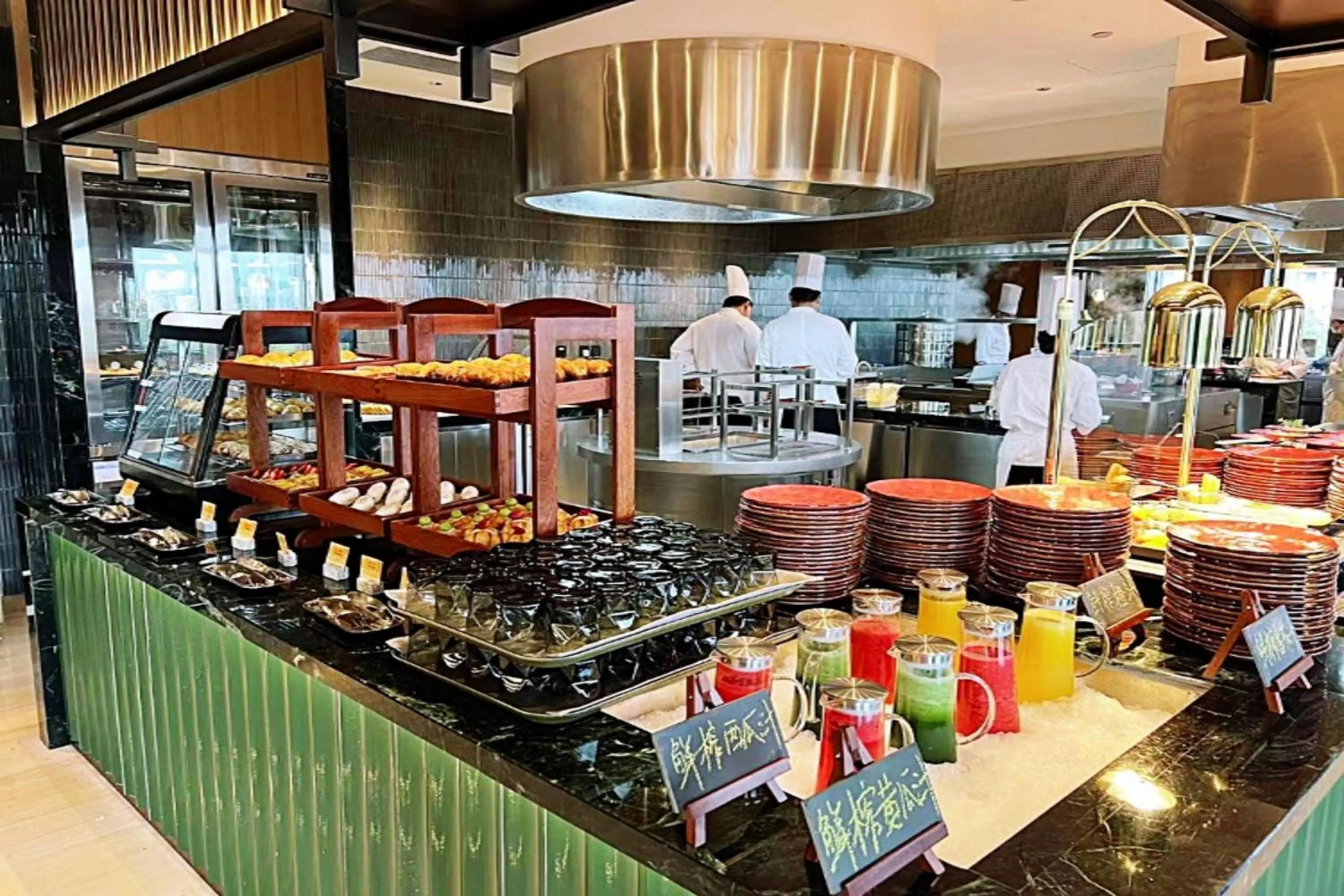 Breakfast in voco Jincheng Danhe by IHG