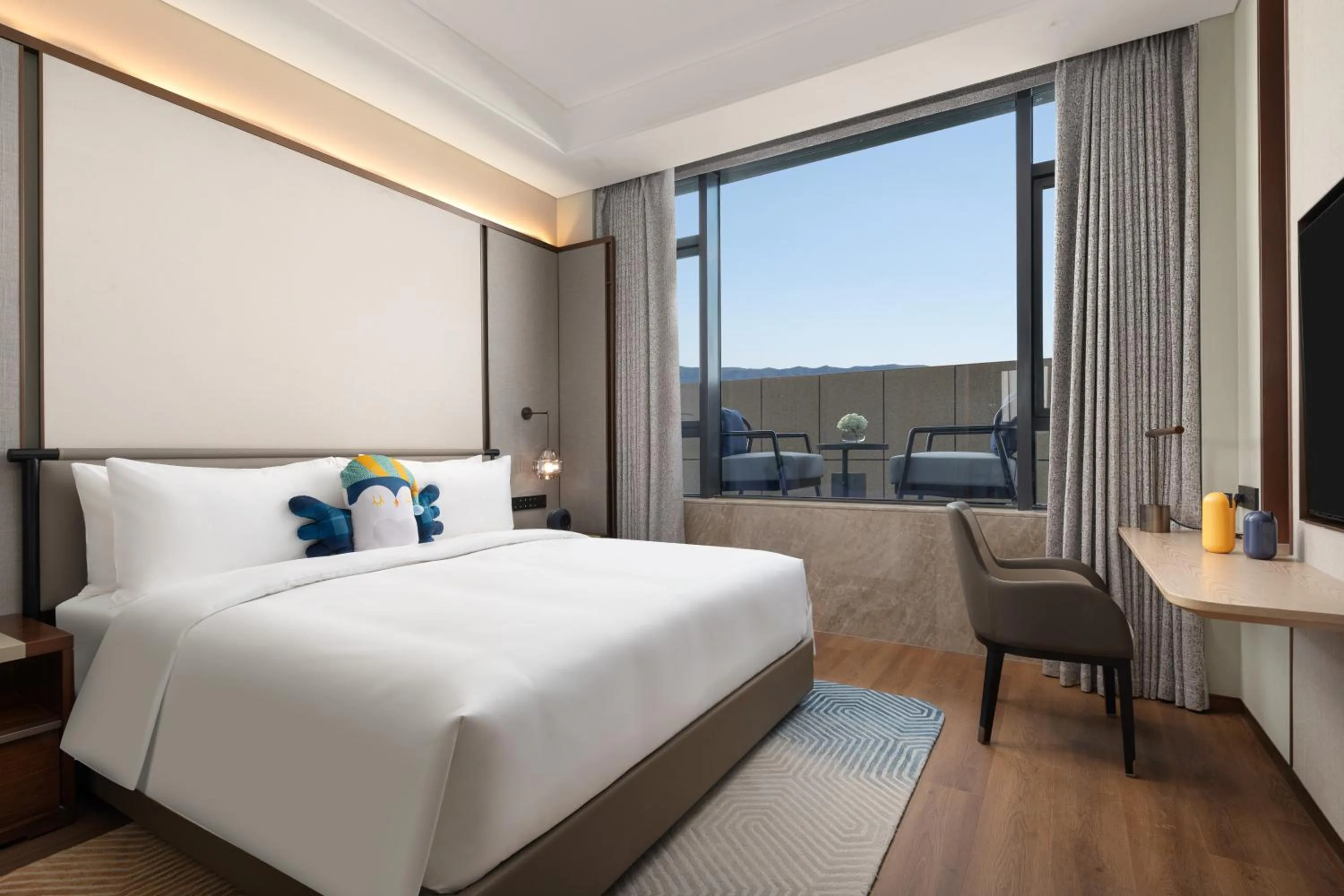 Bed in voco Jincheng Danhe by IHG