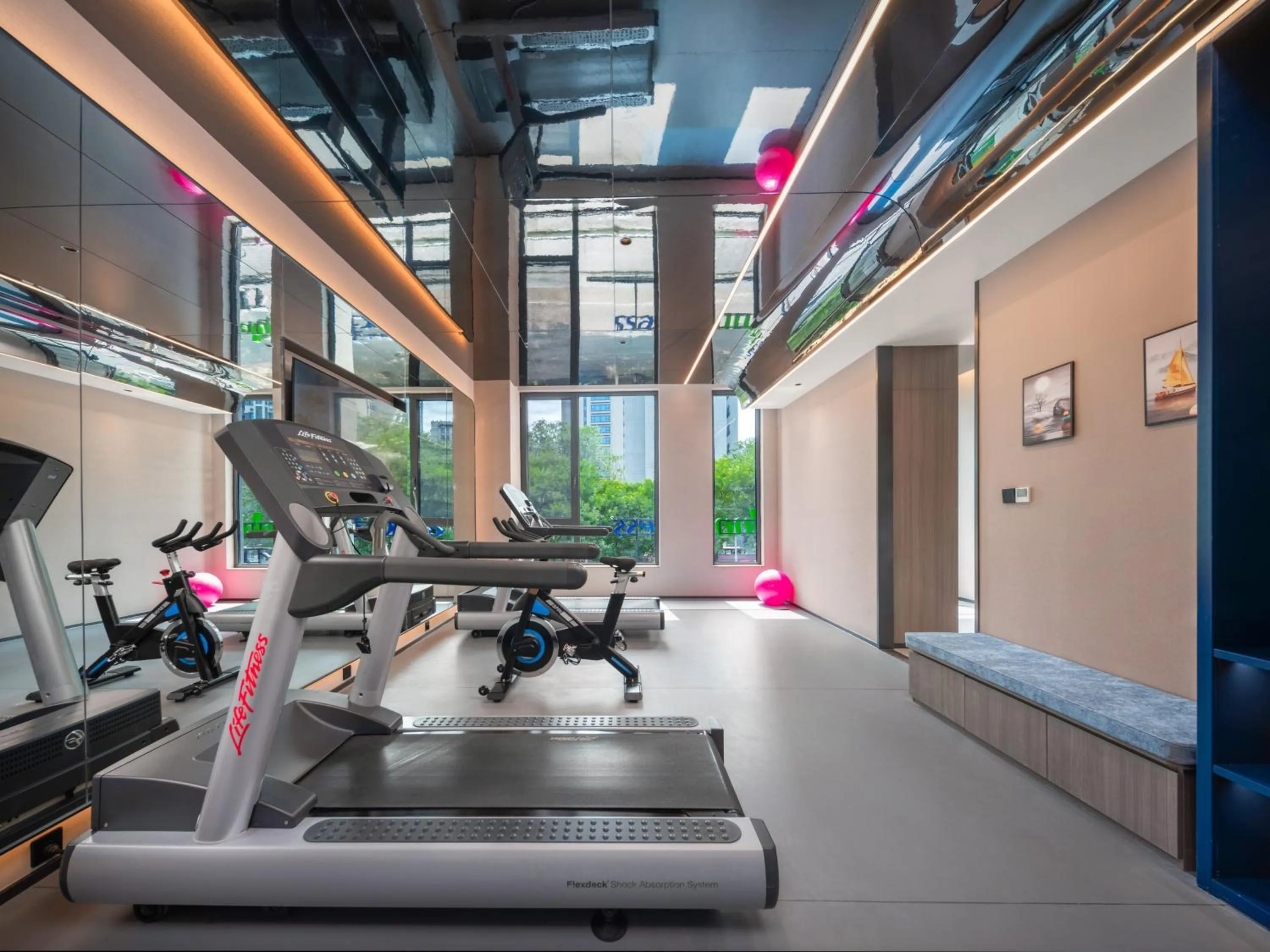 Fitness centre/facilities in Holiday Inn Express Beijing Mentougou by IHG