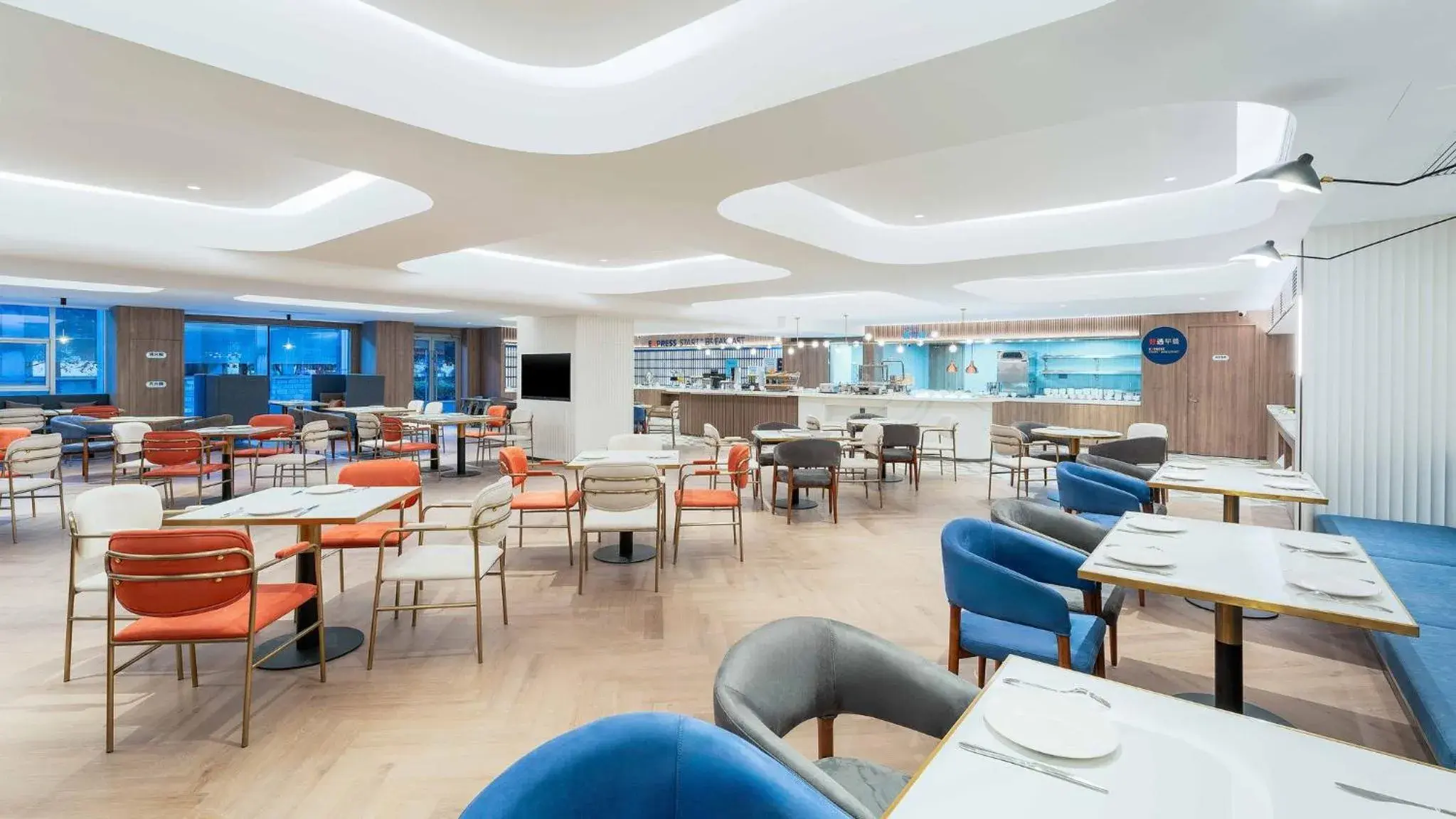 Restaurant/places to eat in Holiday Inn Express Wuhan Jinyin Lake Restaurant/places to eat in Holiday Inn Express Wuhan Jinyin Lake