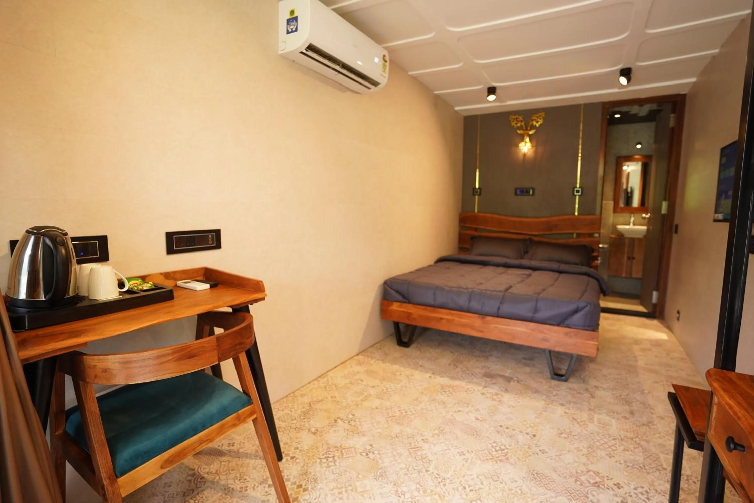 Bed in The Boat Club,Karjat