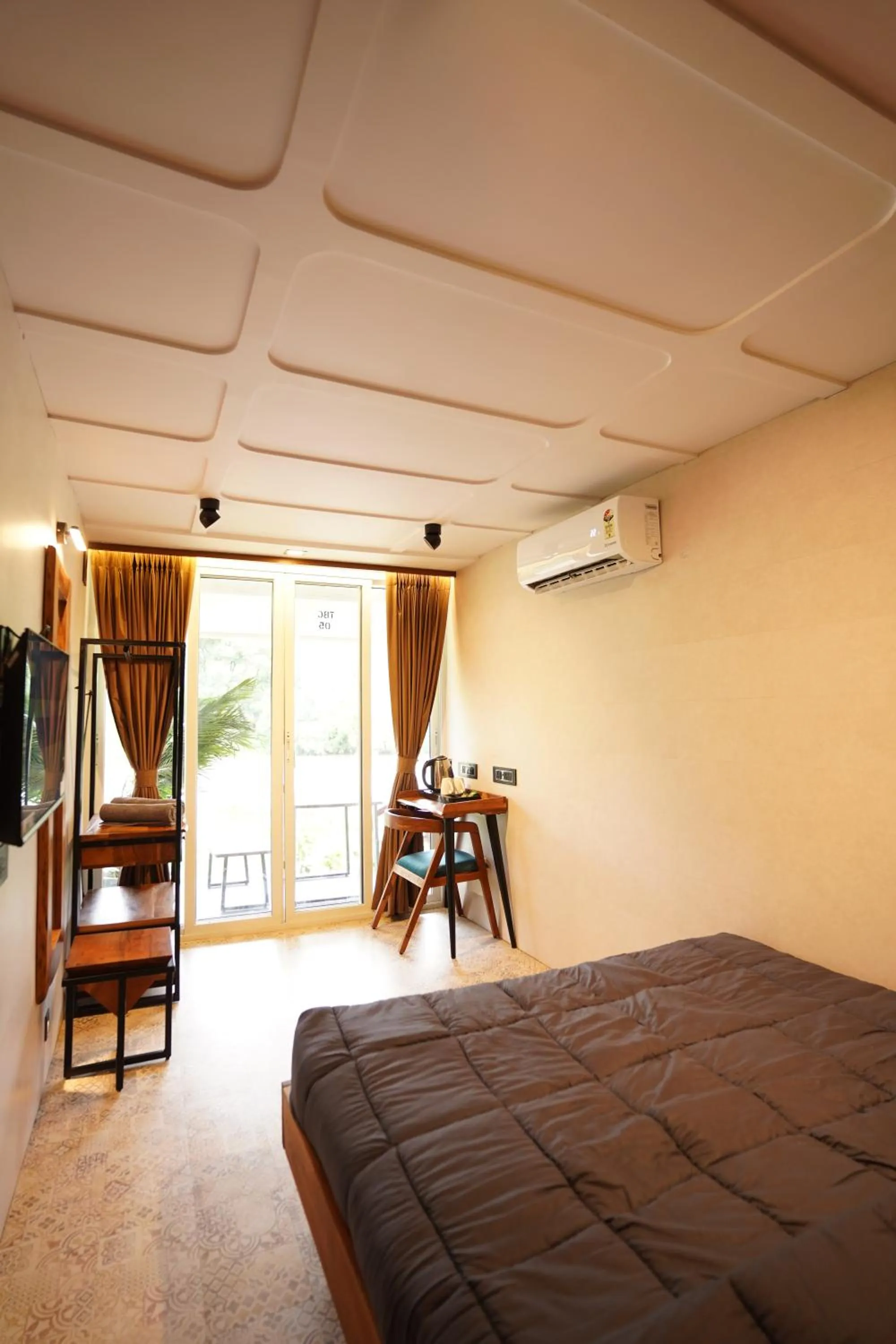Bed in The Boat Club,Karjat