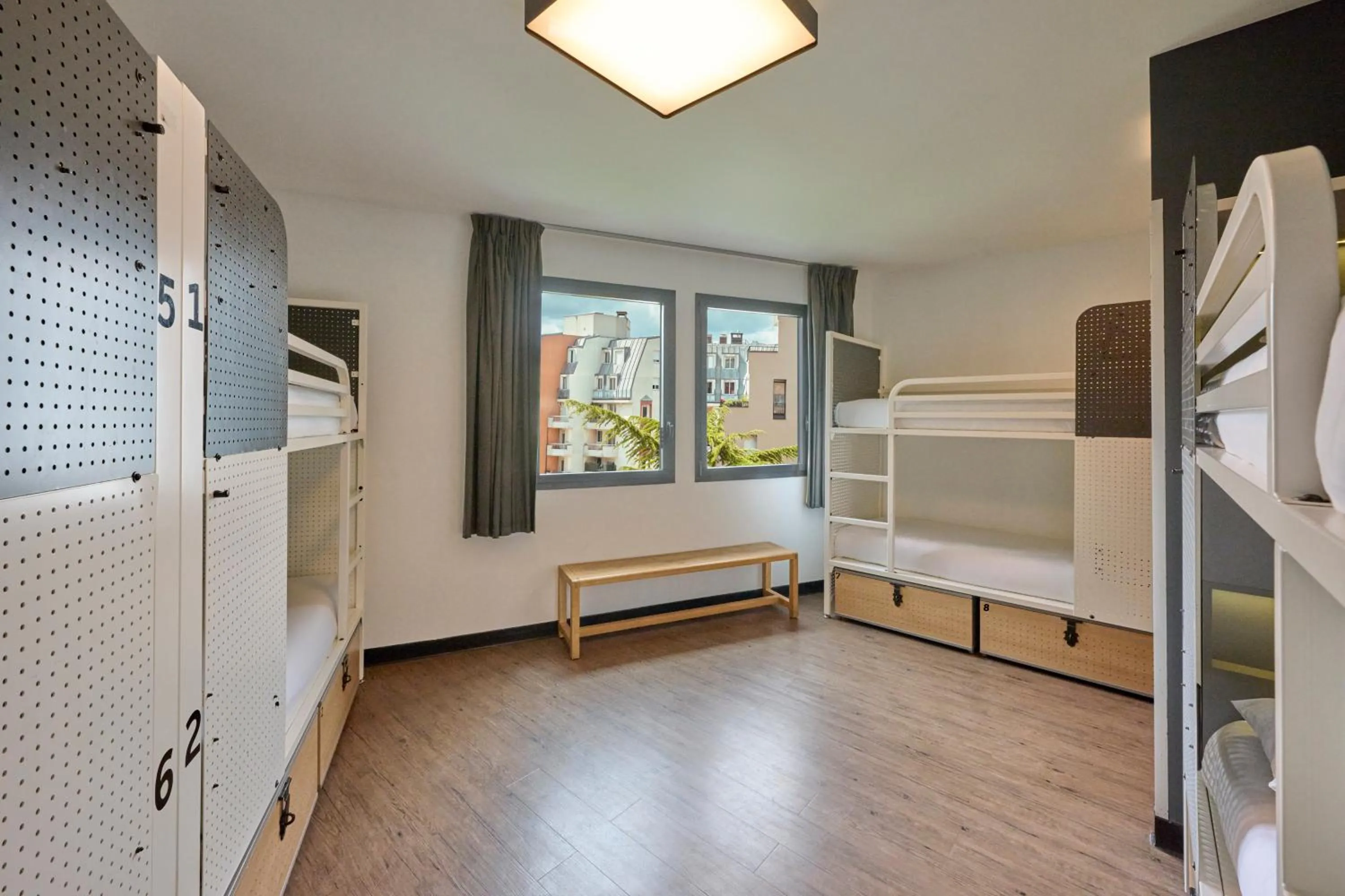 Bed in Generator Paris