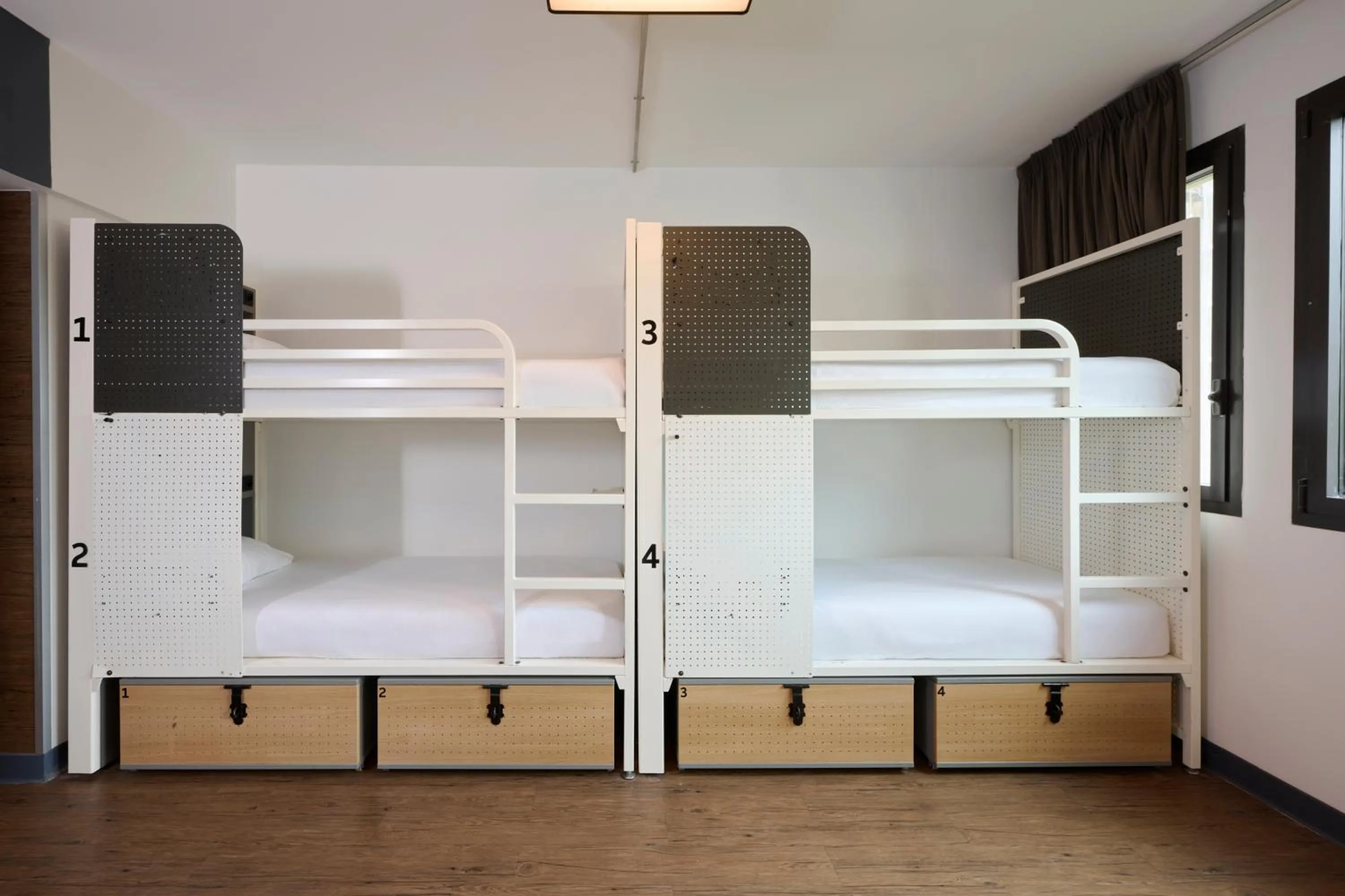 Bed in Generator Paris