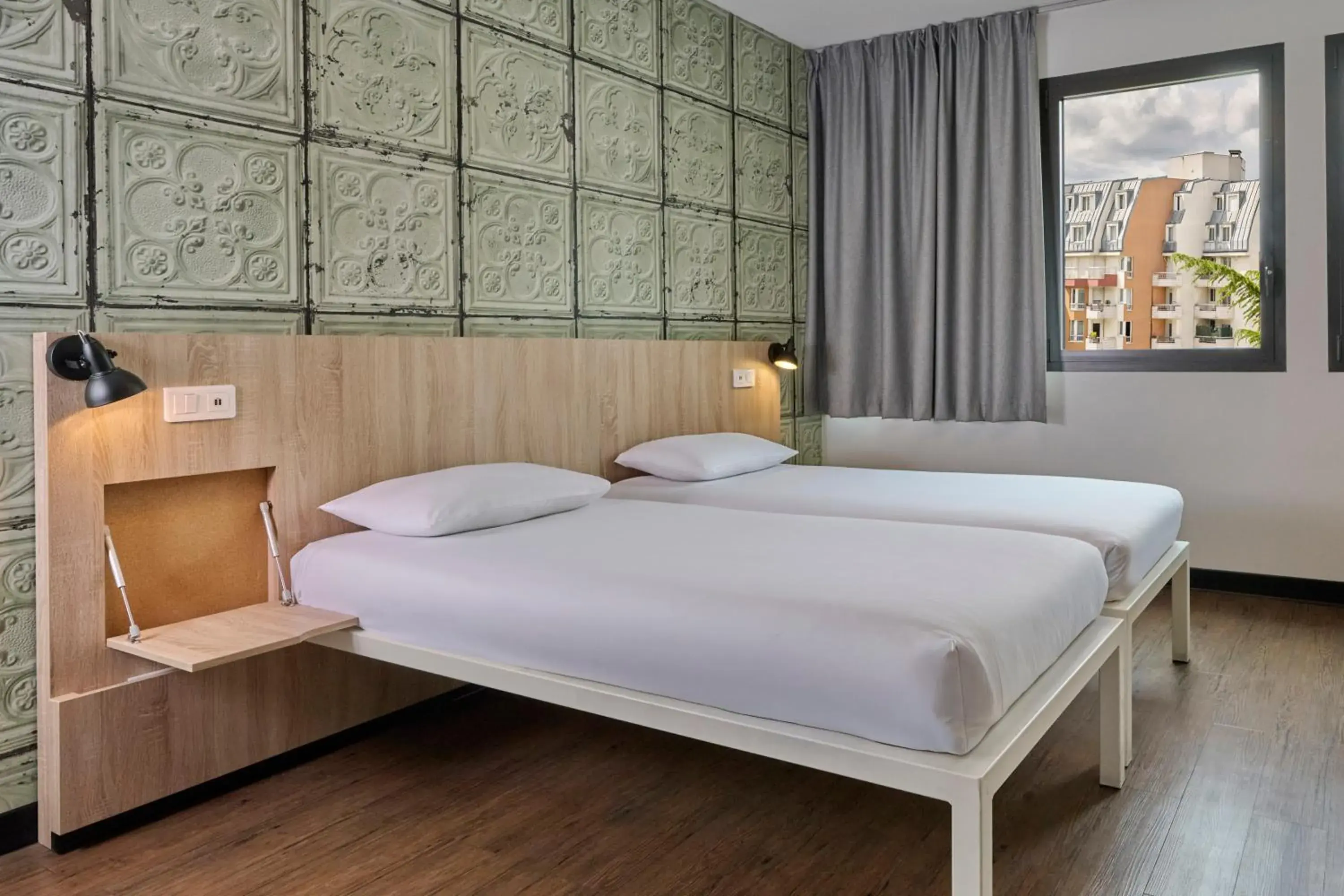 Bed in Generator Paris Bed in Generator Paris