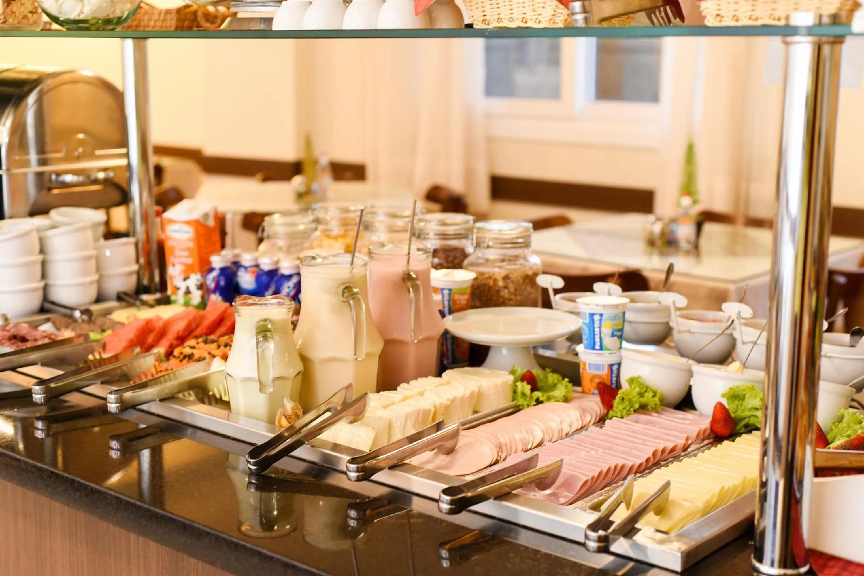 Buffet breakfast in Hotel Kehl Haus