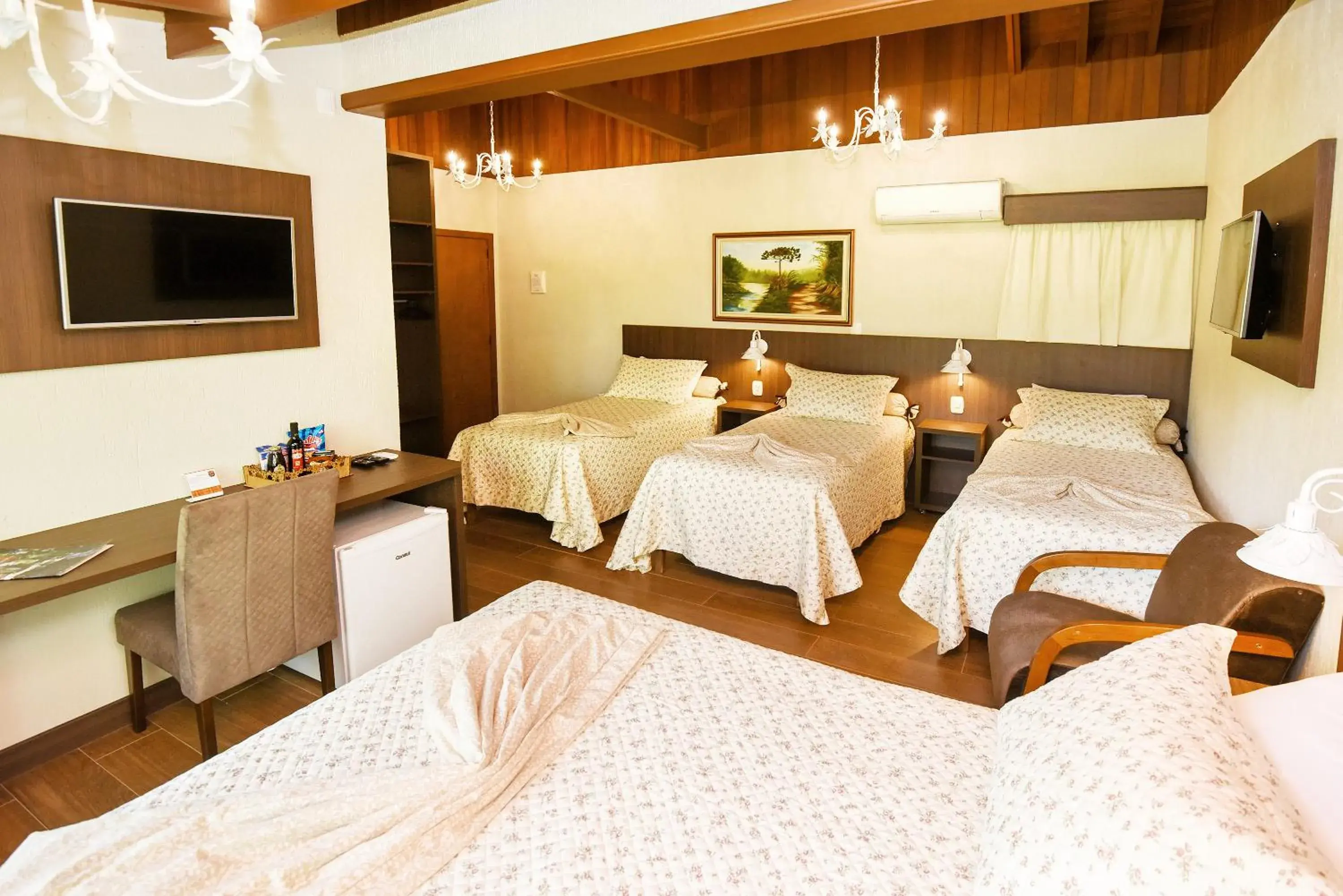 Deluxe Quadruple Room in Hotel Kehl Haus Deluxe Quadruple Room in Hotel Kehl Haus