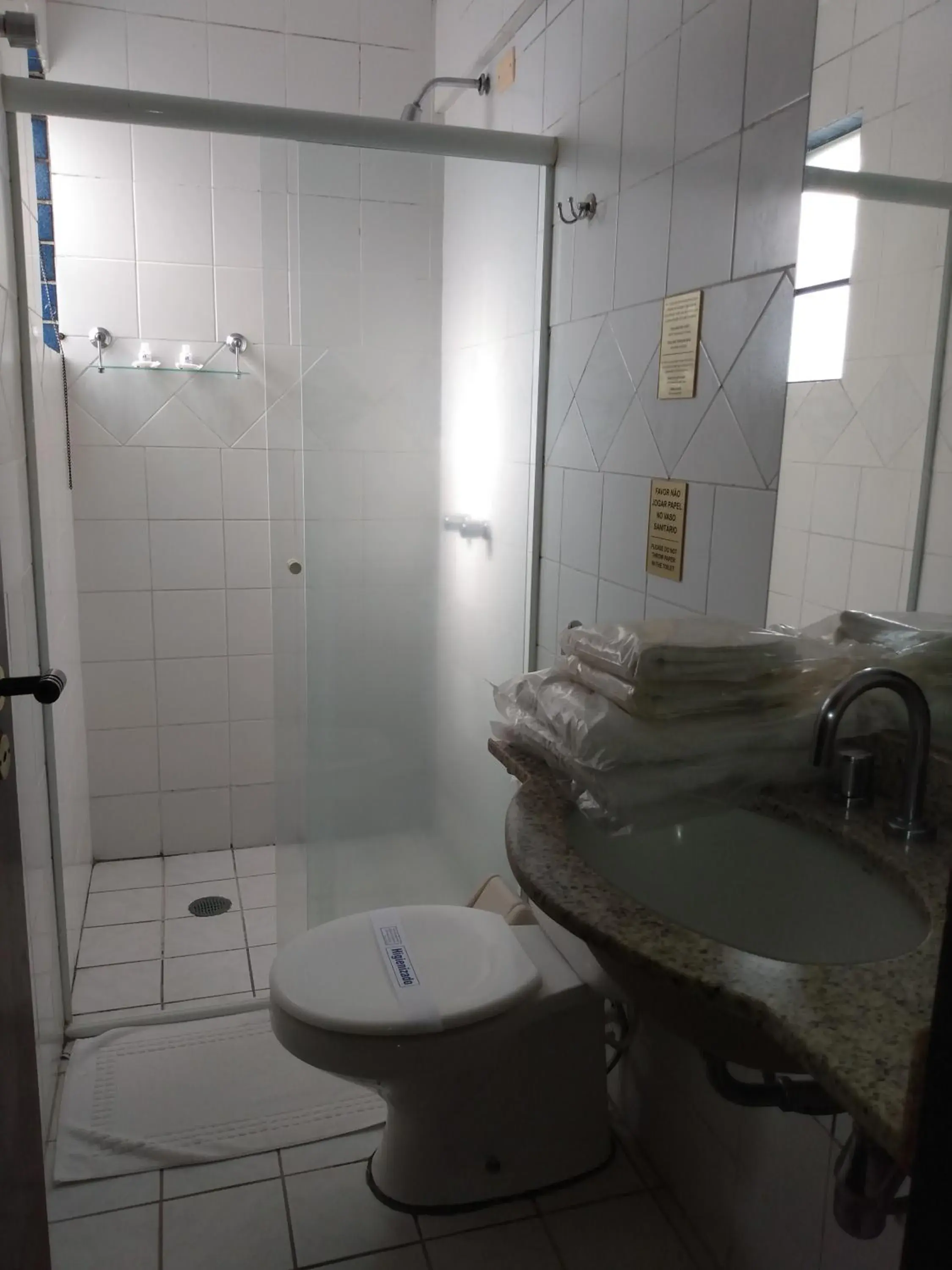 Standard Twin Room - single occupancy in Hotel Hetropolis Standard Twin Room - single occupancy in Hotel Hetropolis