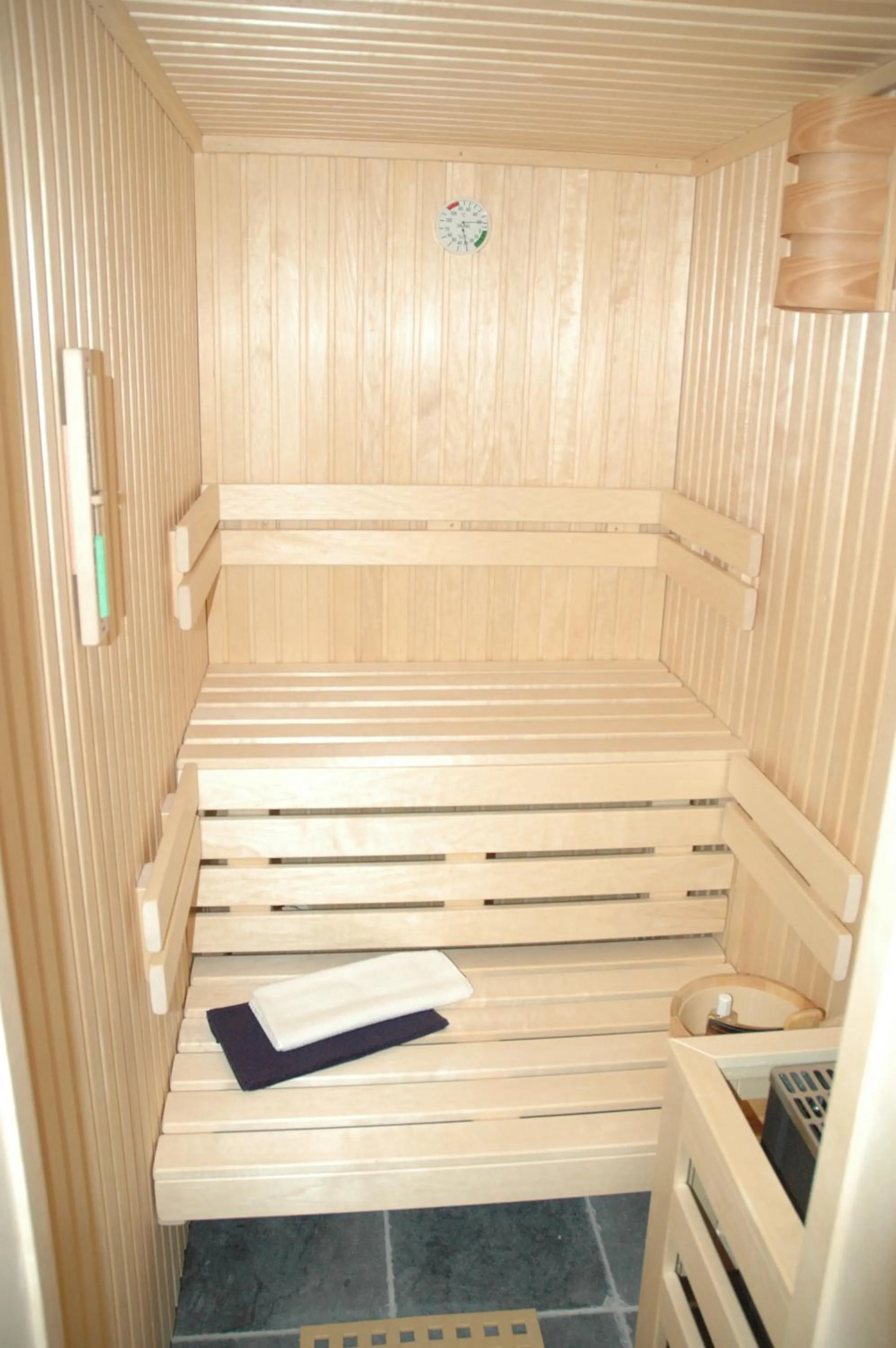 Spa and wellness centre/facilities in Ferienwohnung Silbermöwe