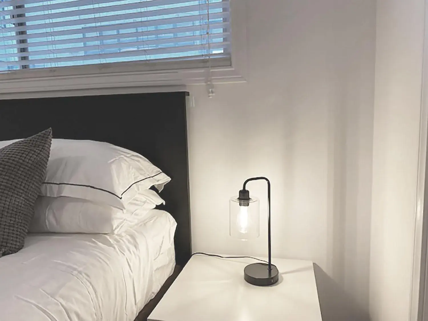 Superior One-Bedroom Apartment in Malibu Private Beach Apartments Superior One-Bedroom Apartment in Malibu Private Beach Apartments