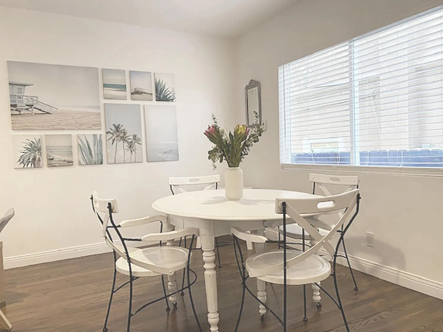 Dining area in Malibu Private Beach Apartments