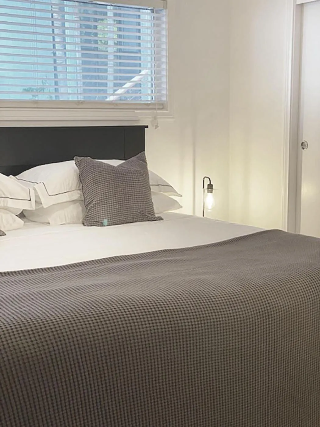 Bed in Malibu Private Beach Apartments