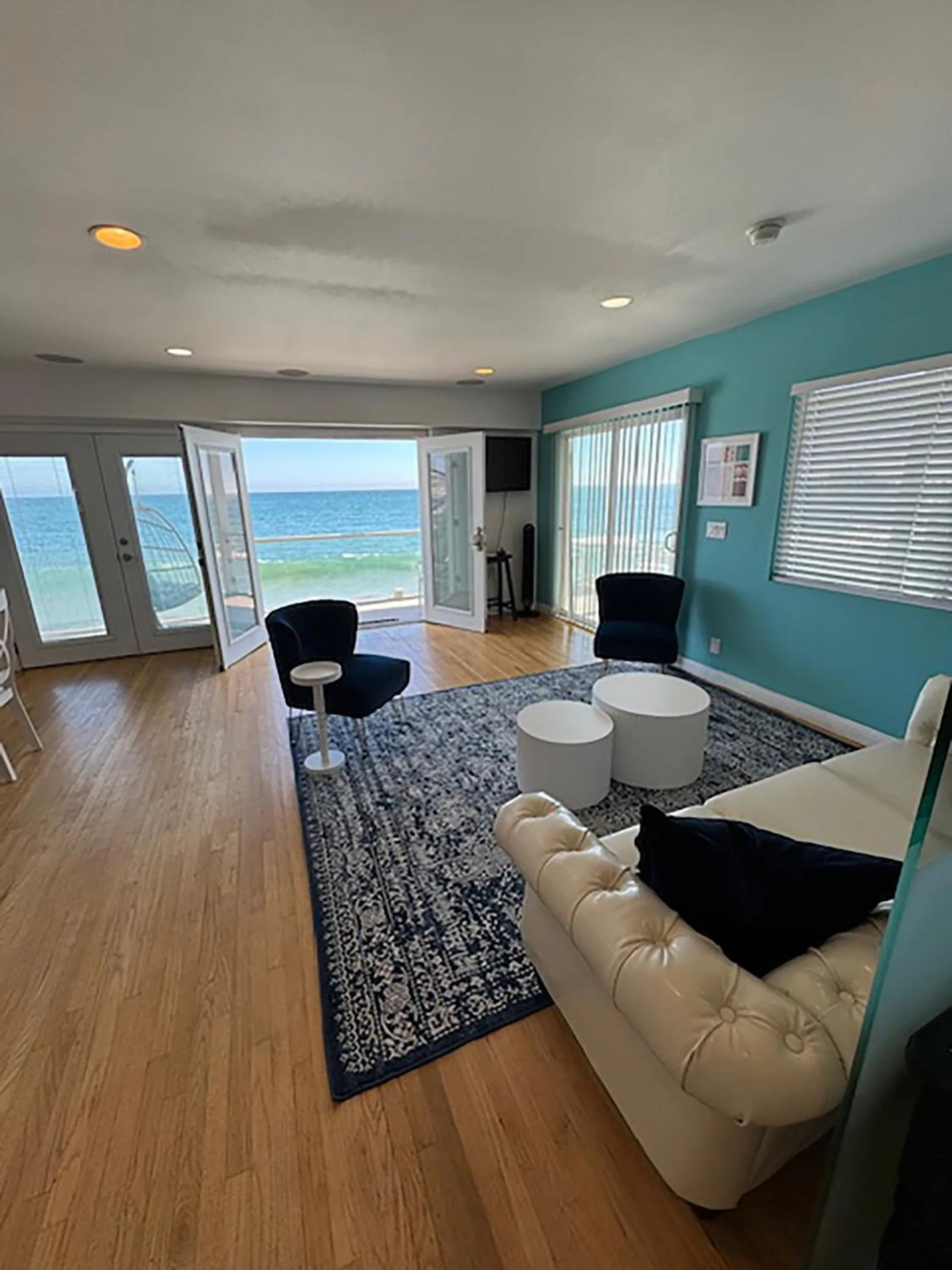 Living room in Malibu Private Beach Apartments
