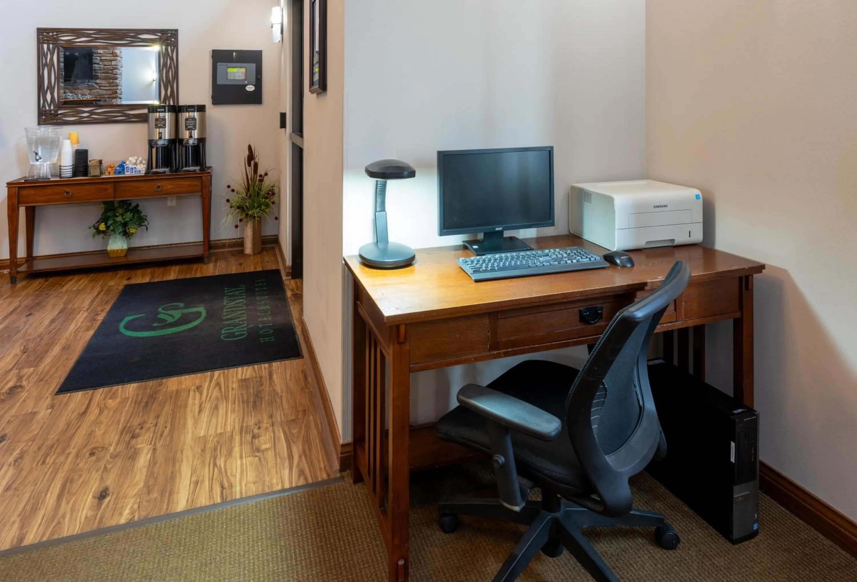 Business facilities in GrandStay Inn & Suites of Luverne
