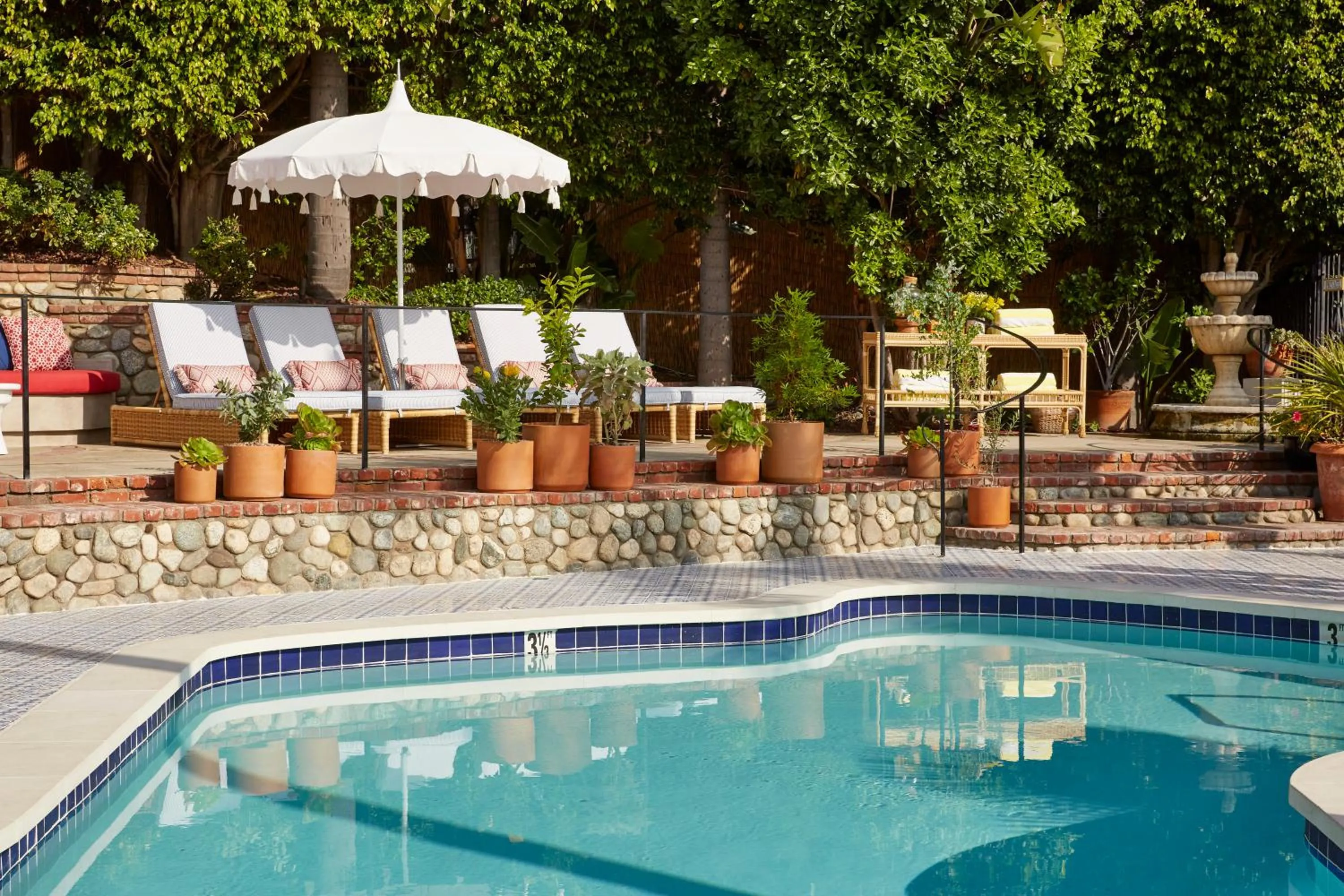 Swimming pool in Casa Laguna Hotel & Spa