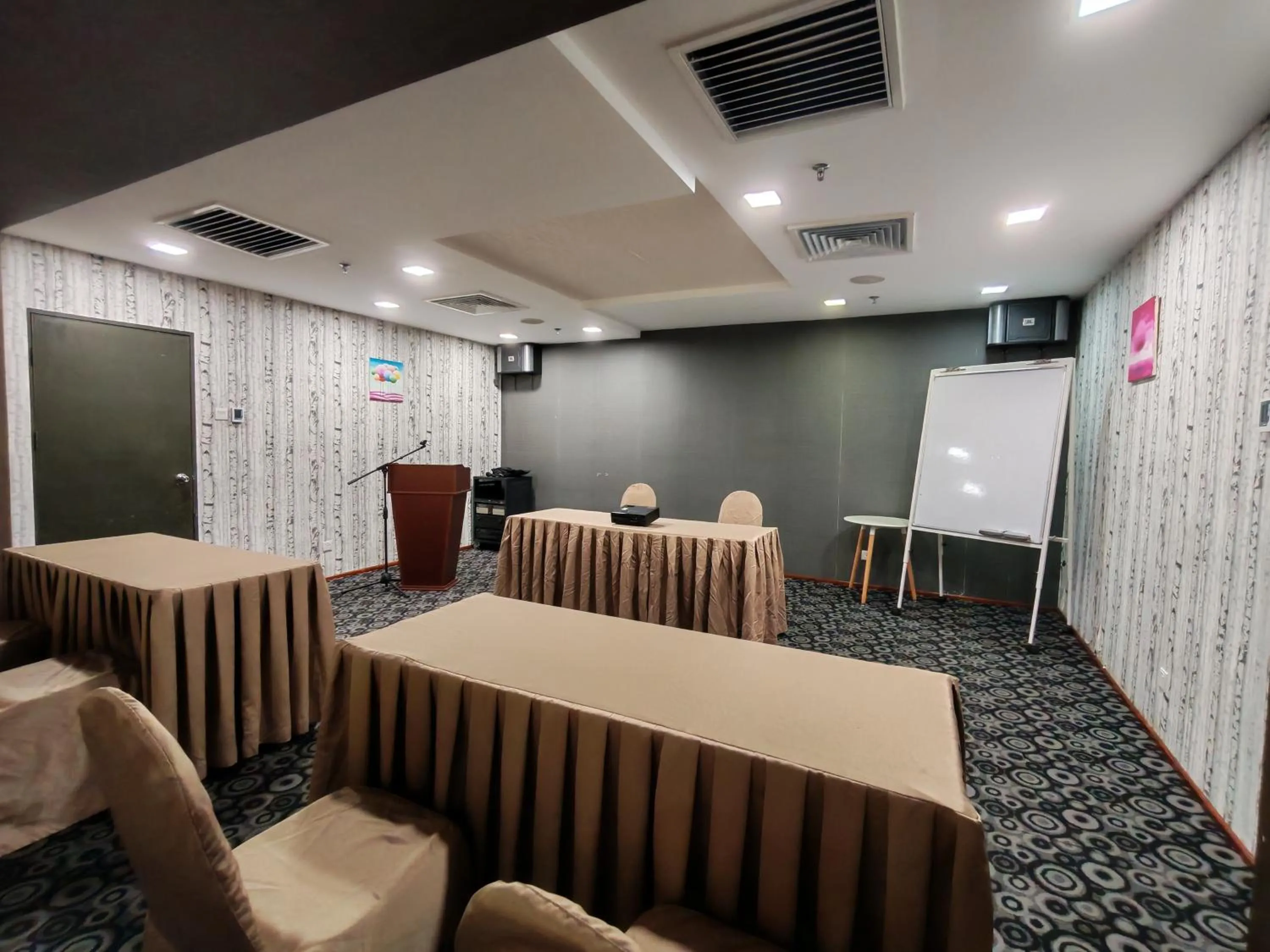 Meeting/conference room in Ajang Hotel
