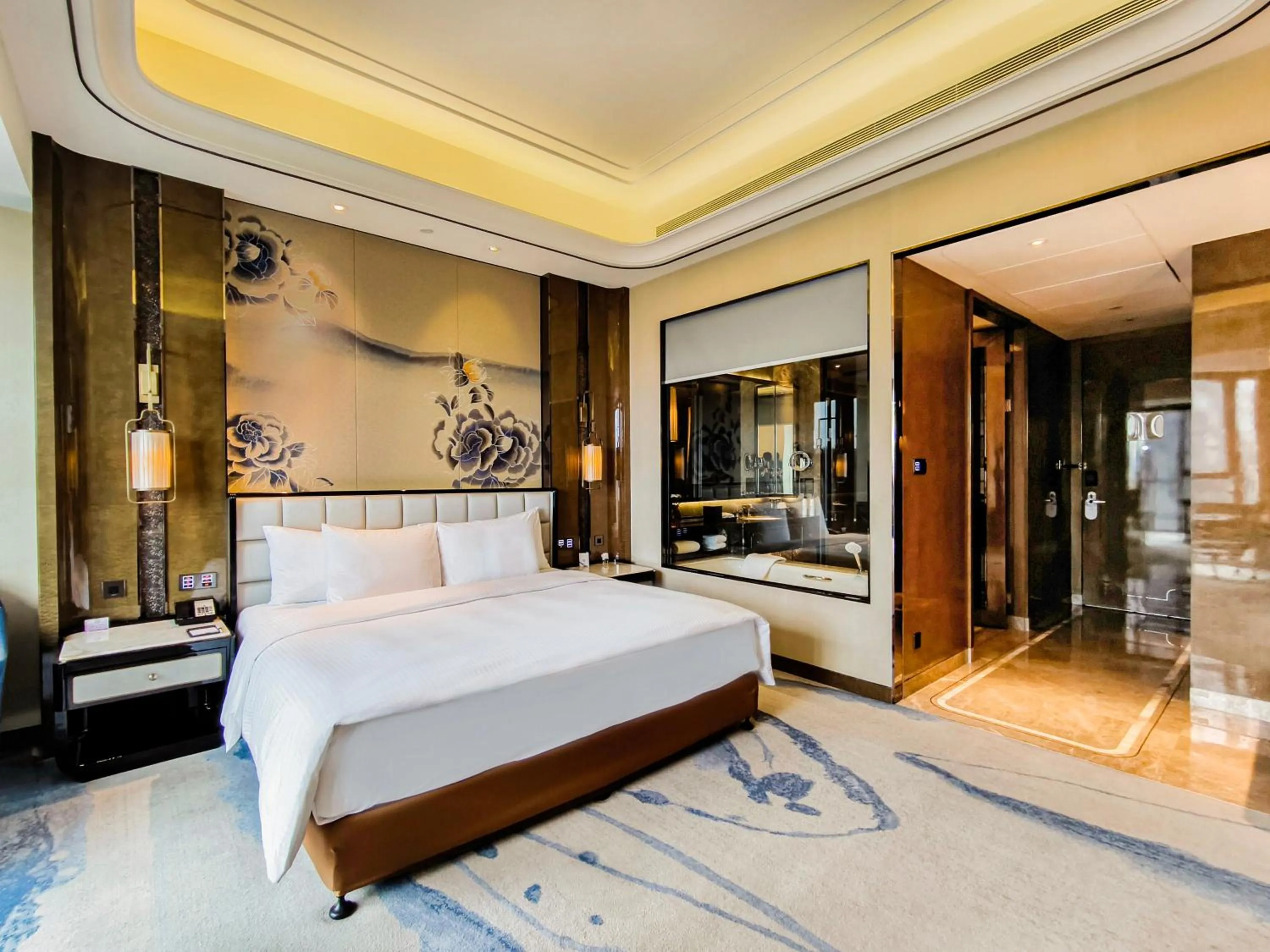 Photo of the whole room, Bed in Wanda Vista Kunming