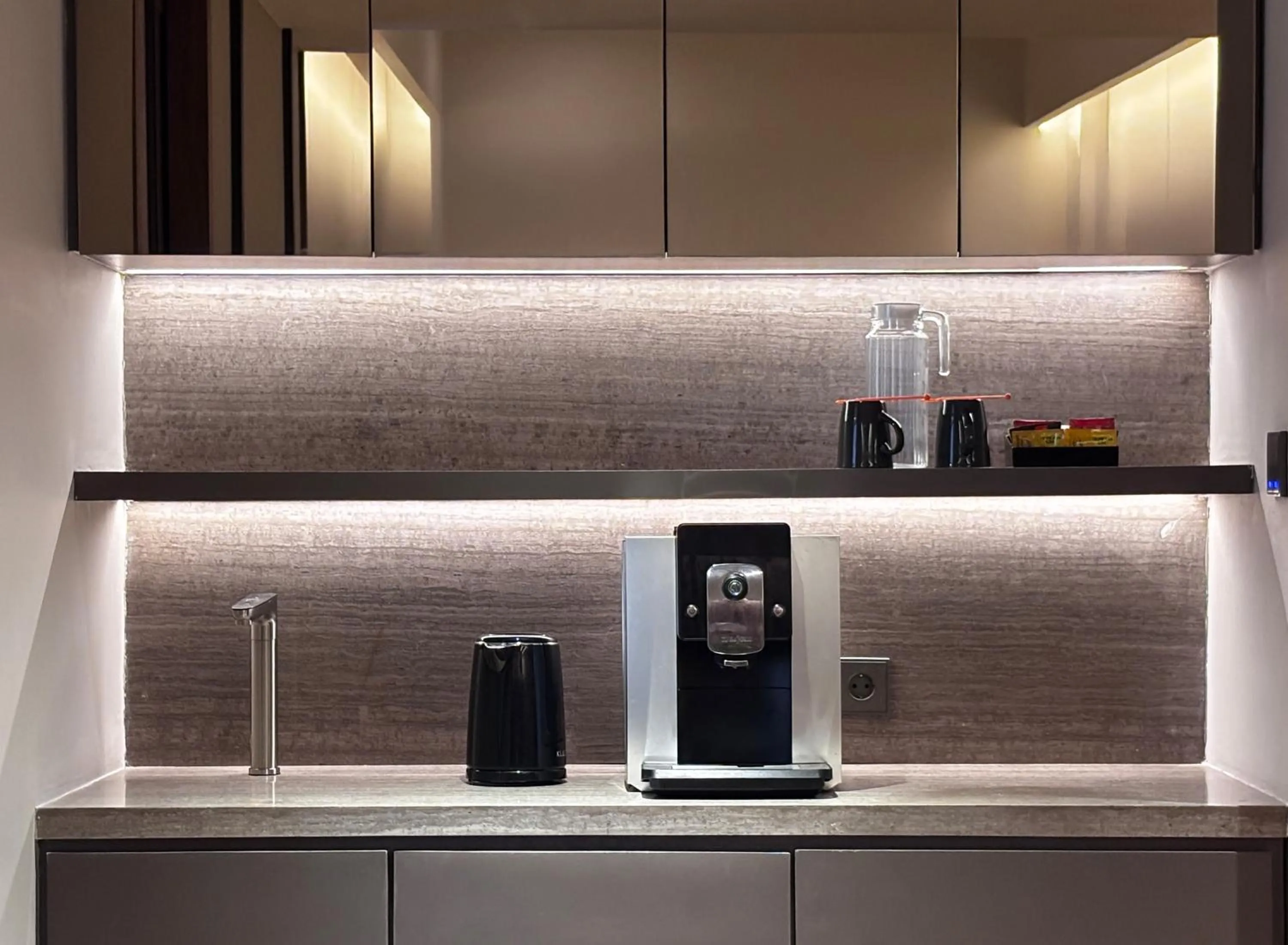 Coffee/tea facilities in HARRIS Hotel and Conventions Denpasar Bali