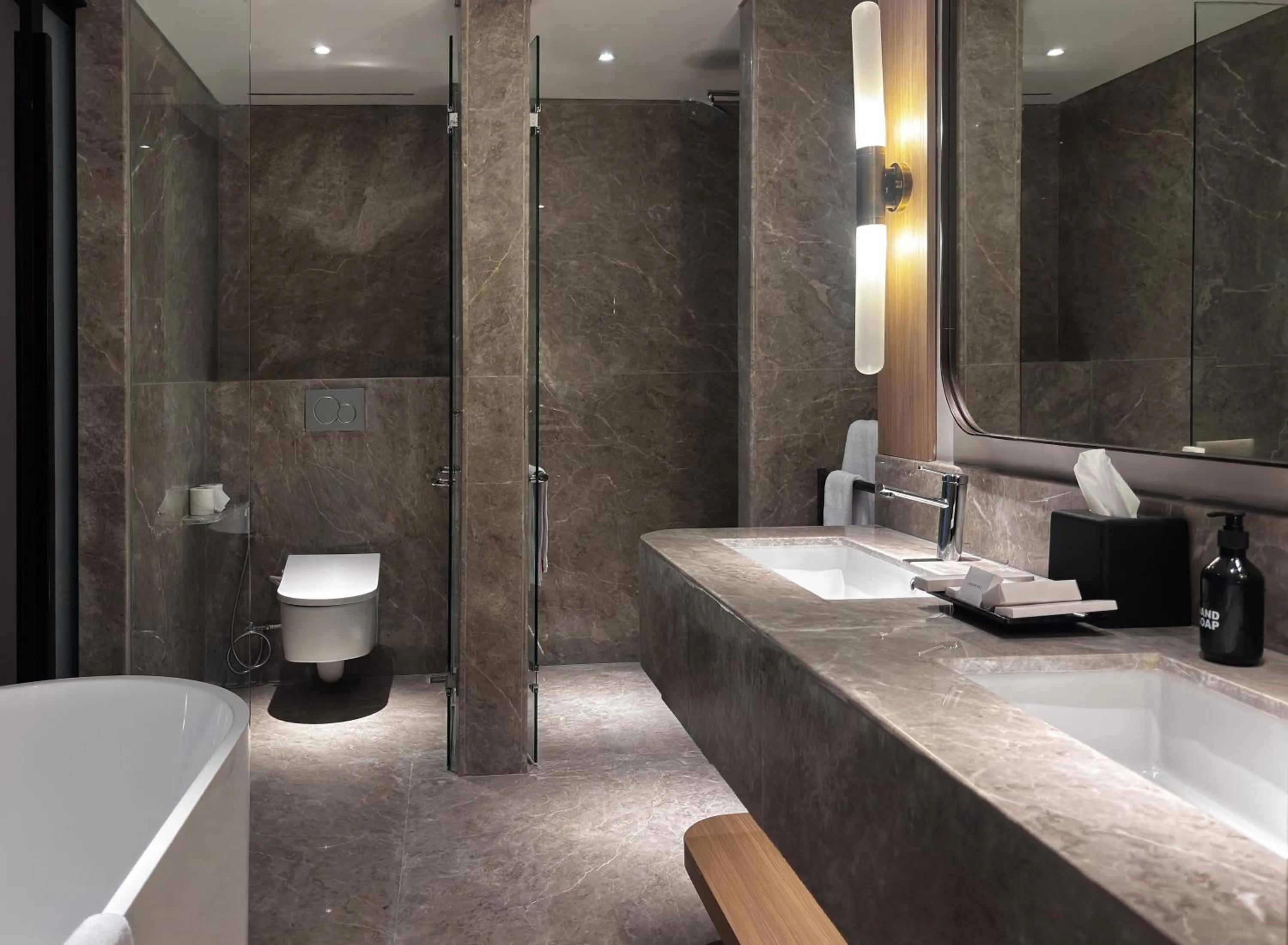 Shower in HARRIS Hotel and Conventions Denpasar Bali