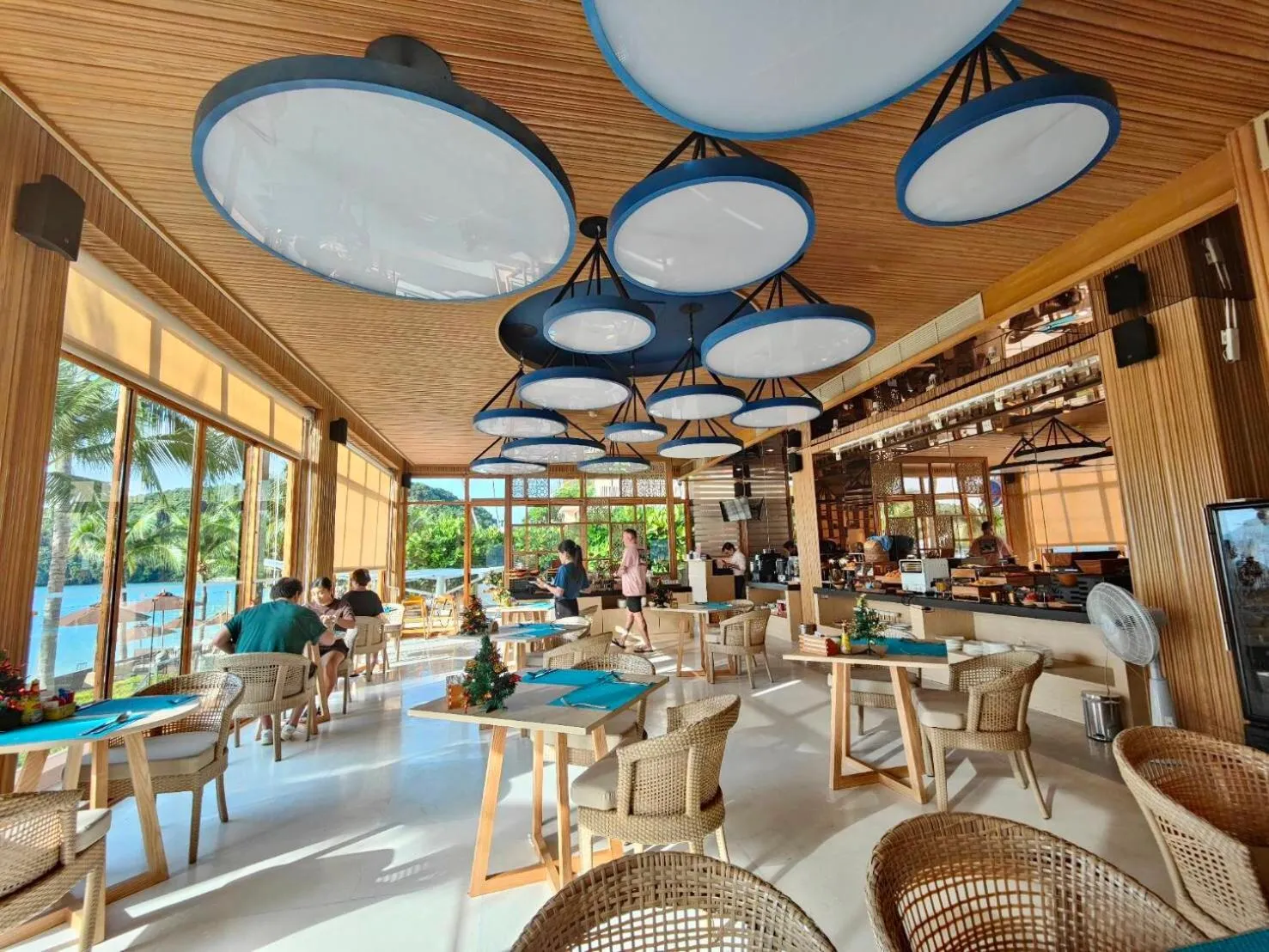 Restaurant/places to eat in Bandara Pool Villas, Phuket