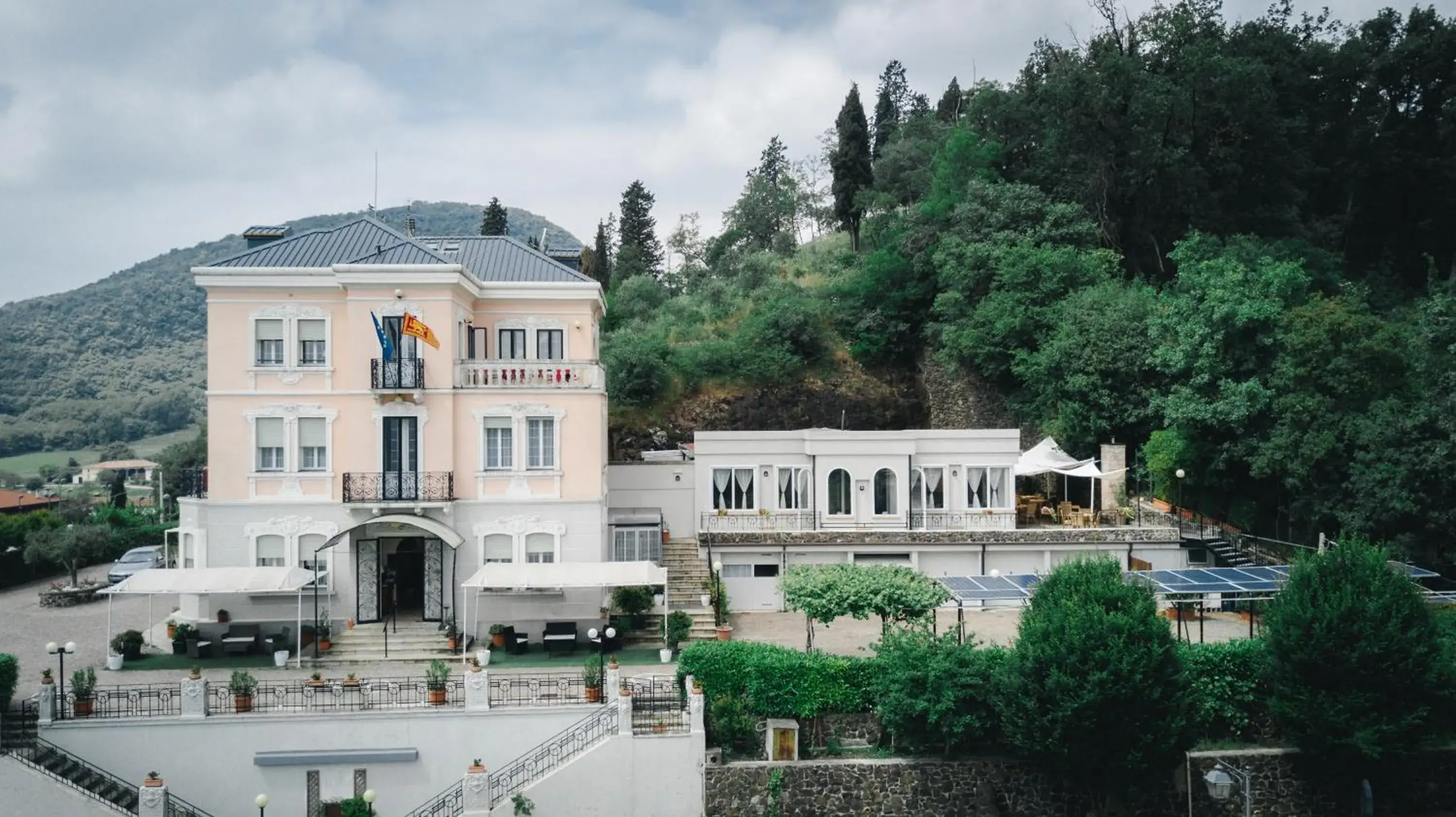 Villa Lussana Villa Lussana