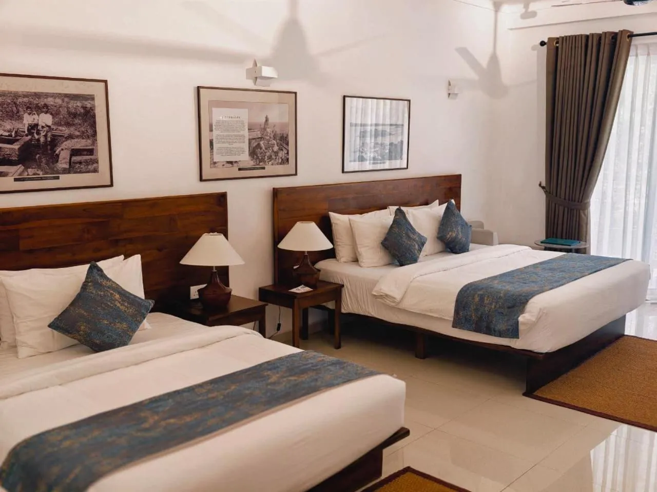 Deluxe Twin Room in Uppuveli Beach by DSK