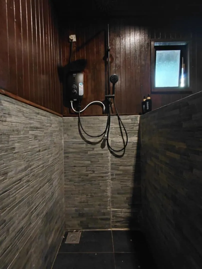 Shower in Melina Beach Resort