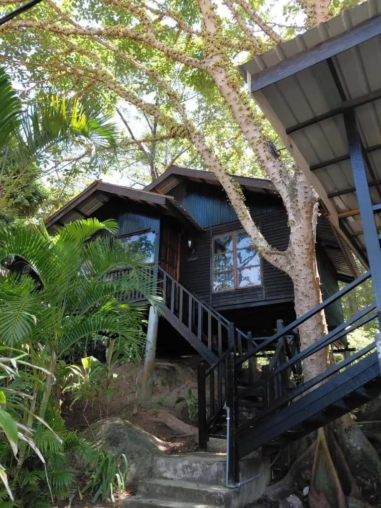 Property building in Melina Beach Resort