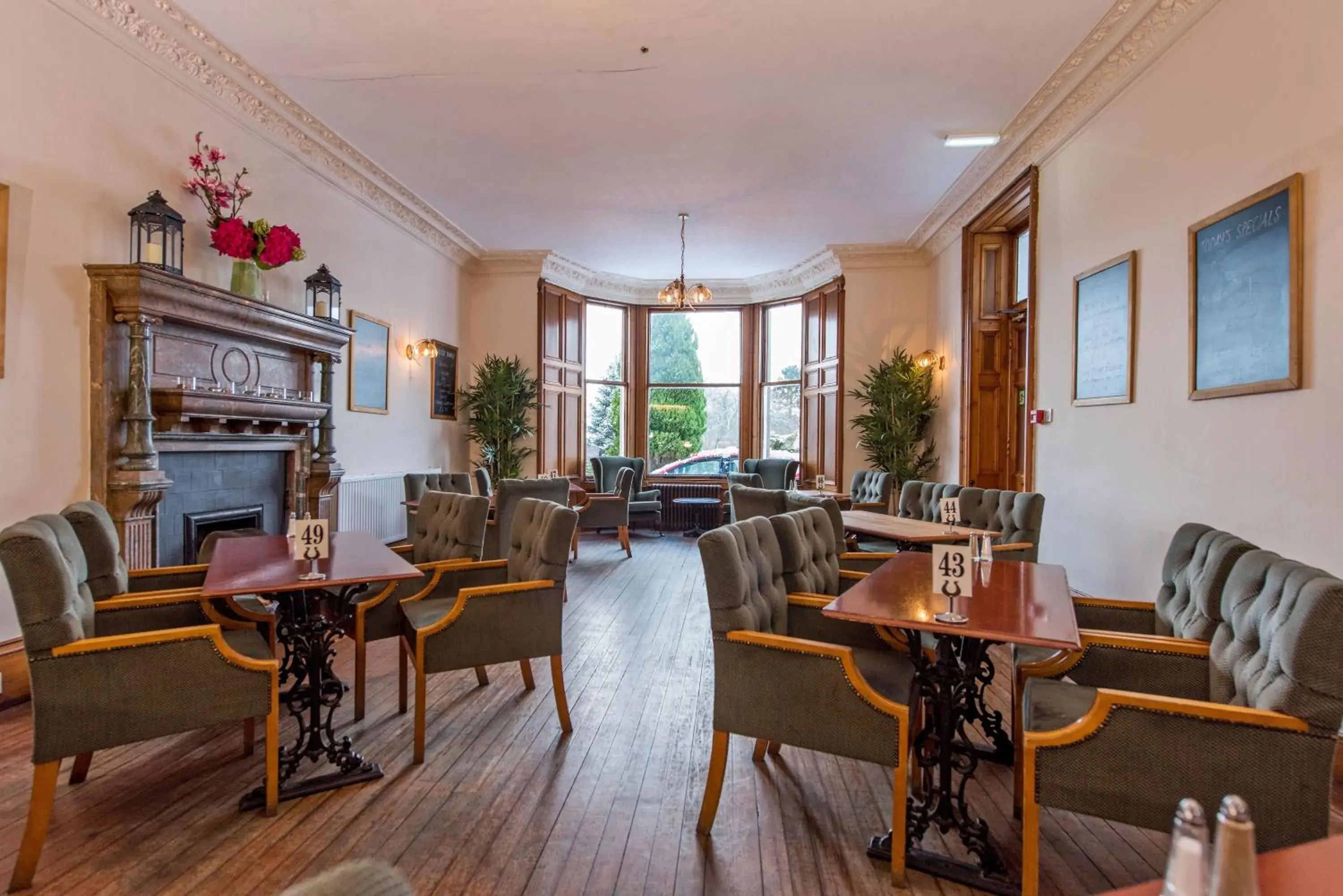 Lounge or bar in Nethybridge Hotel Lounge or bar in Nethybridge Hotel