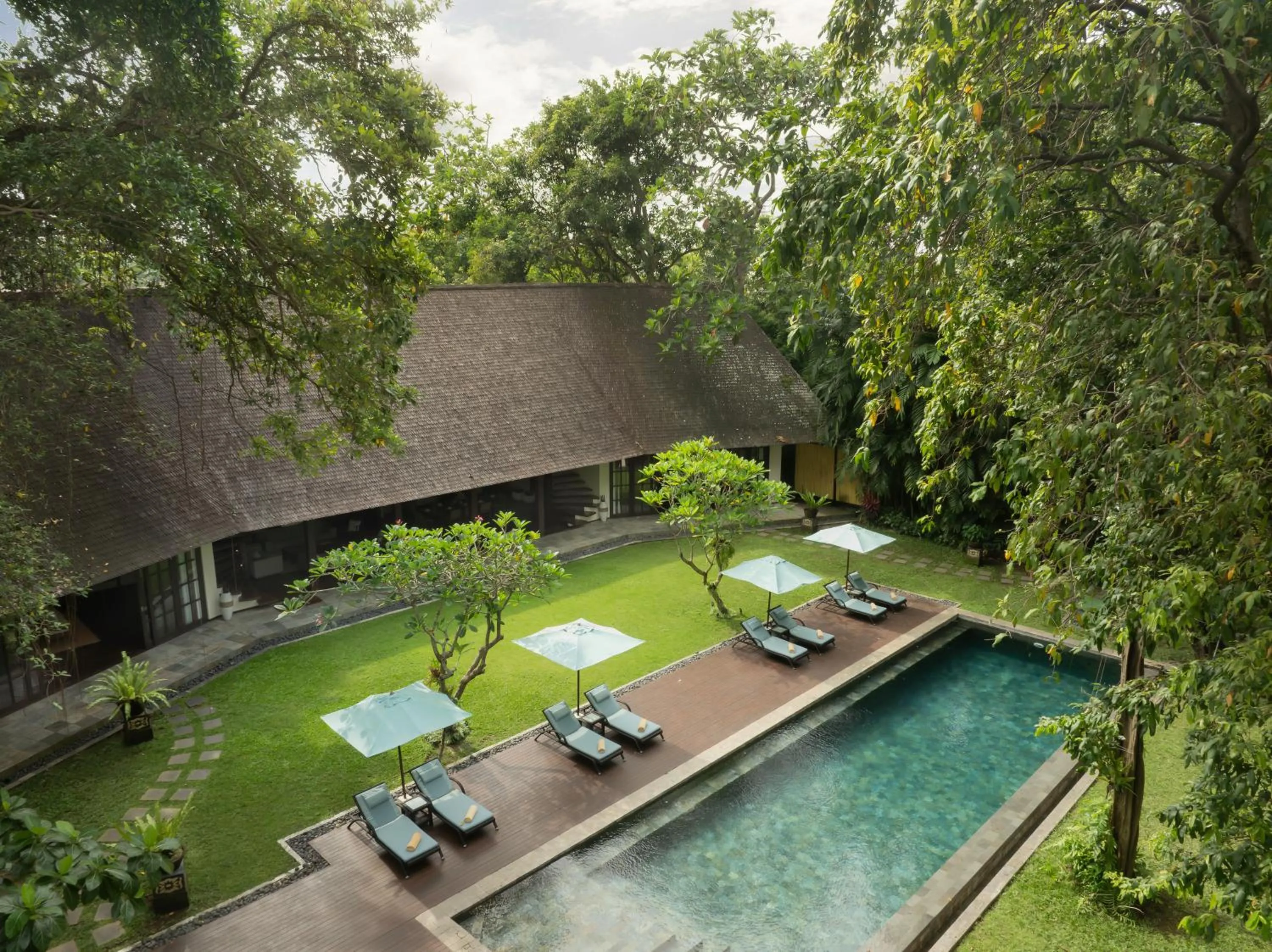 Property building in Villa Tirtadari by Nakula