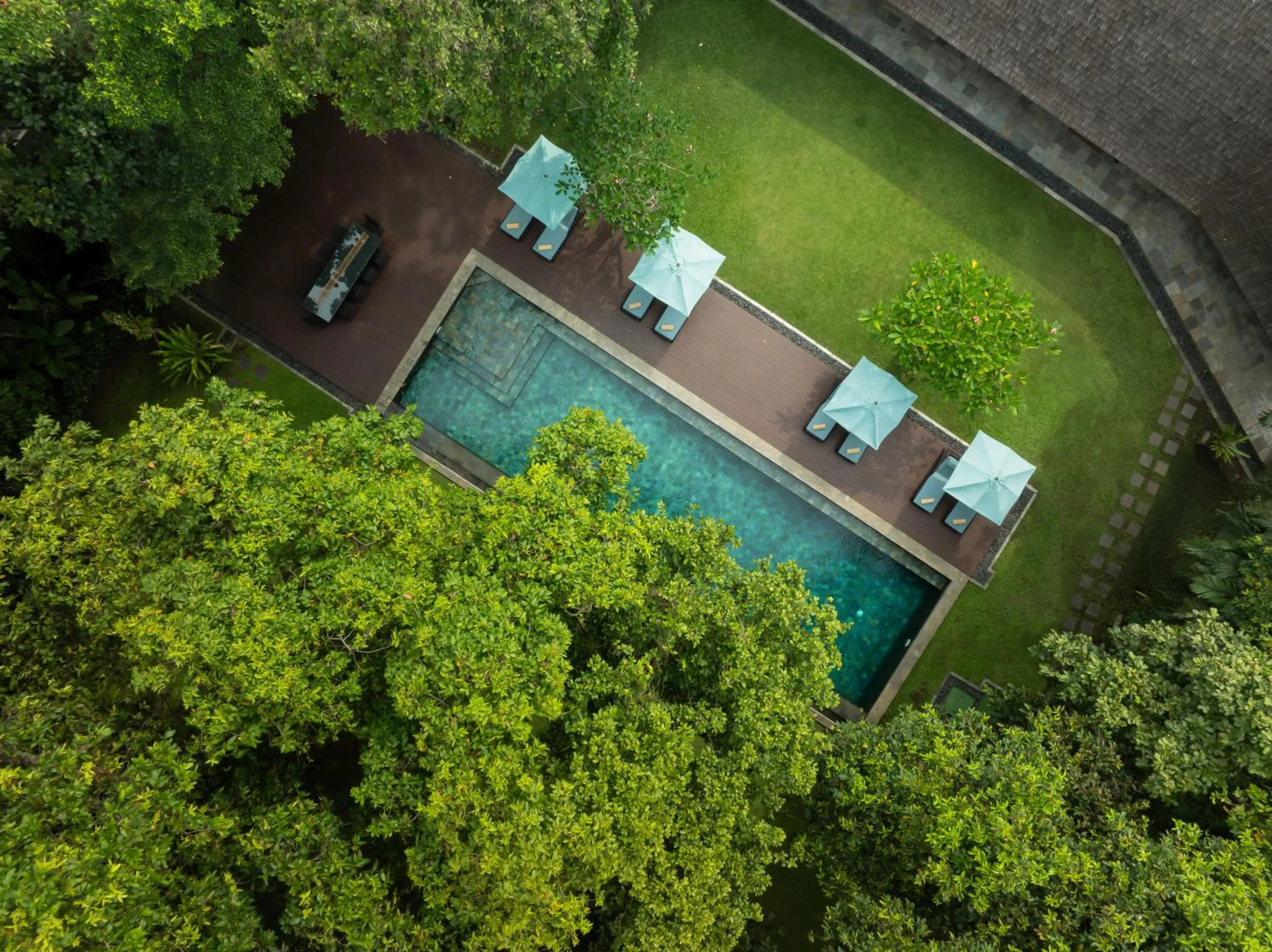 Property building in Villa Tirtadari by Nakula