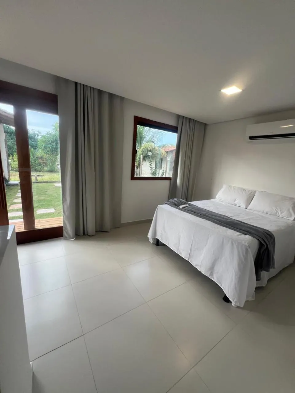 Bed in Flats Bougainville