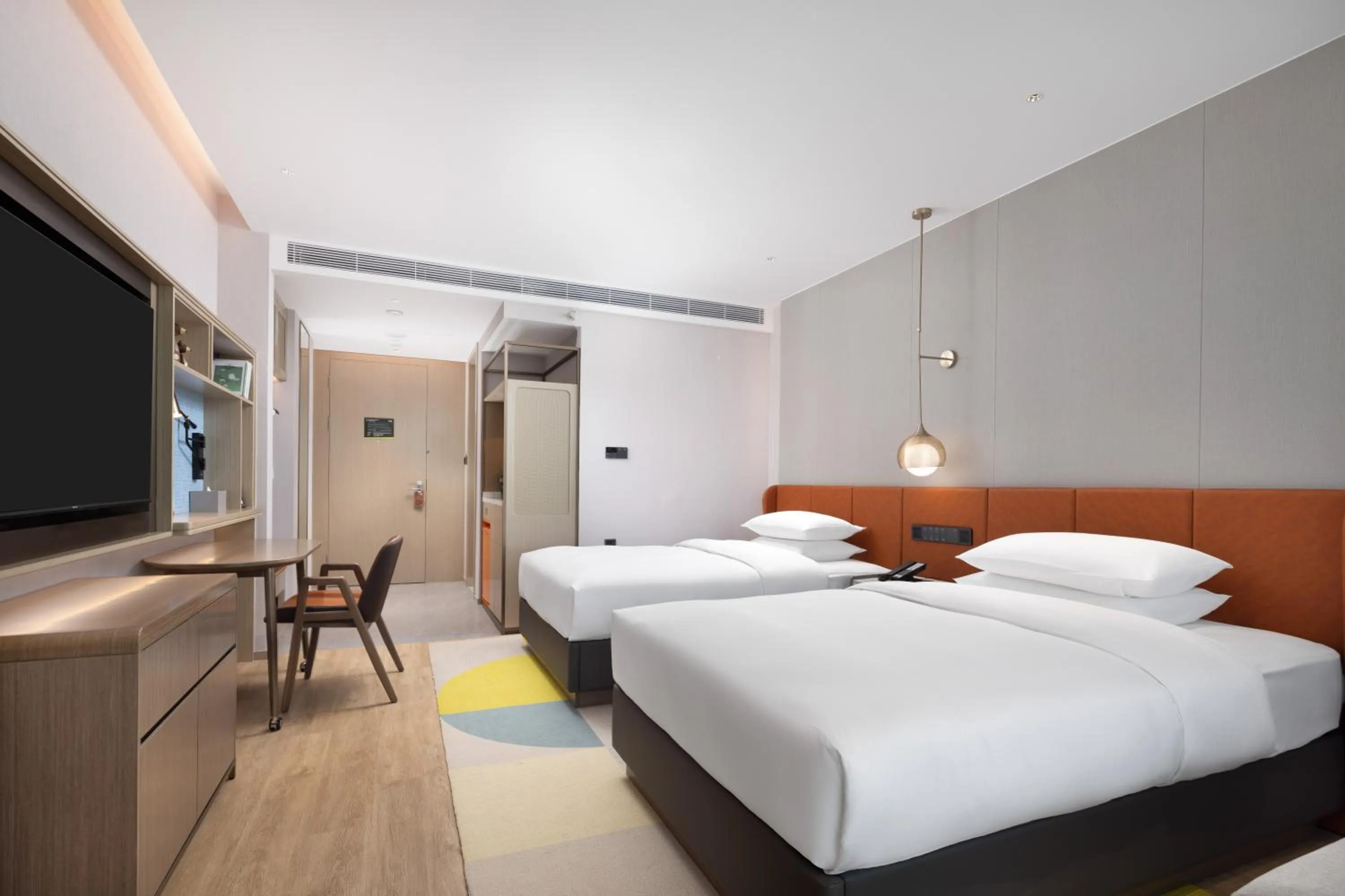 Bed in Home2 Suite by Hilton Guangzhou Conghua