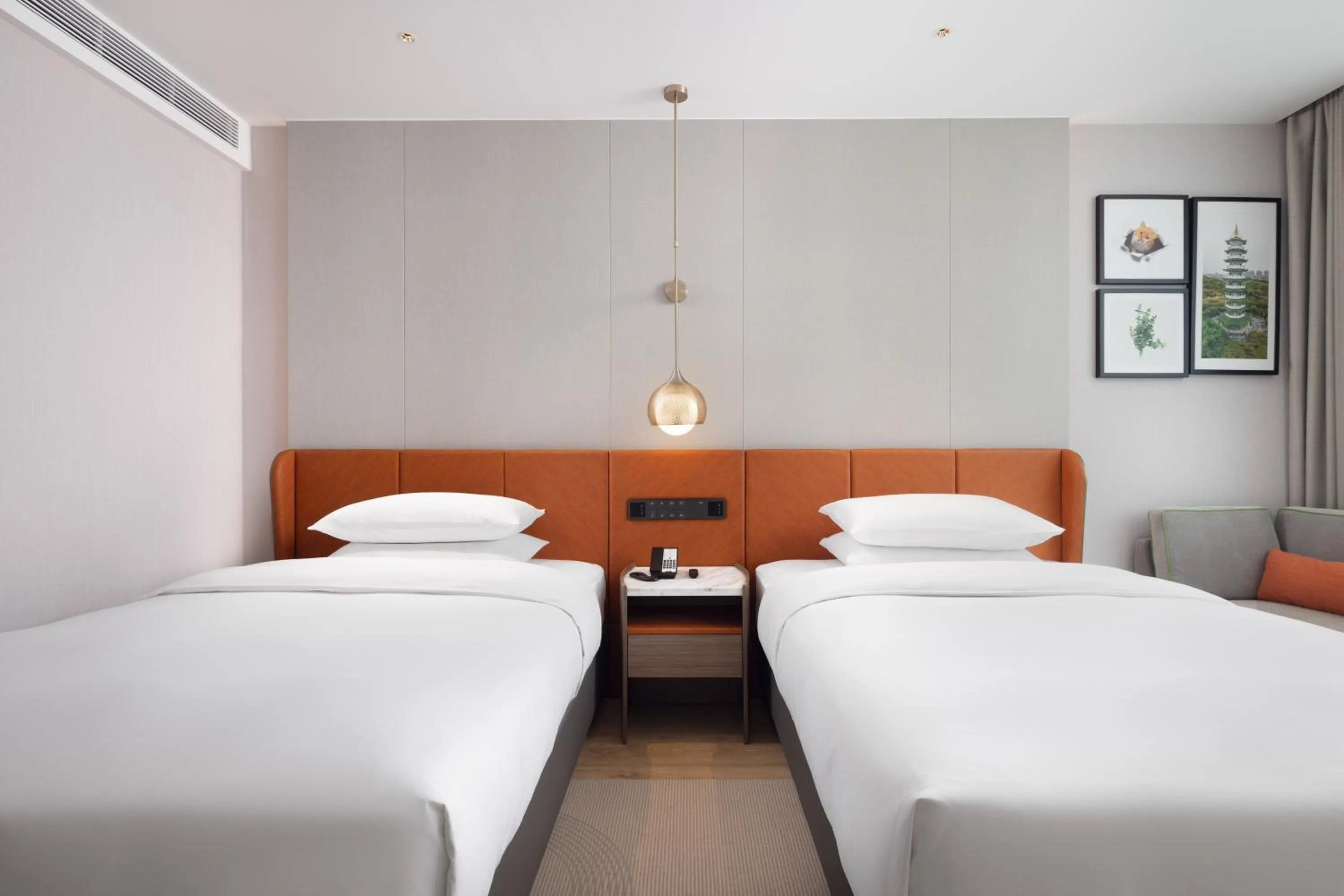 Bed in Home2 Suite by Hilton Guangzhou Conghua