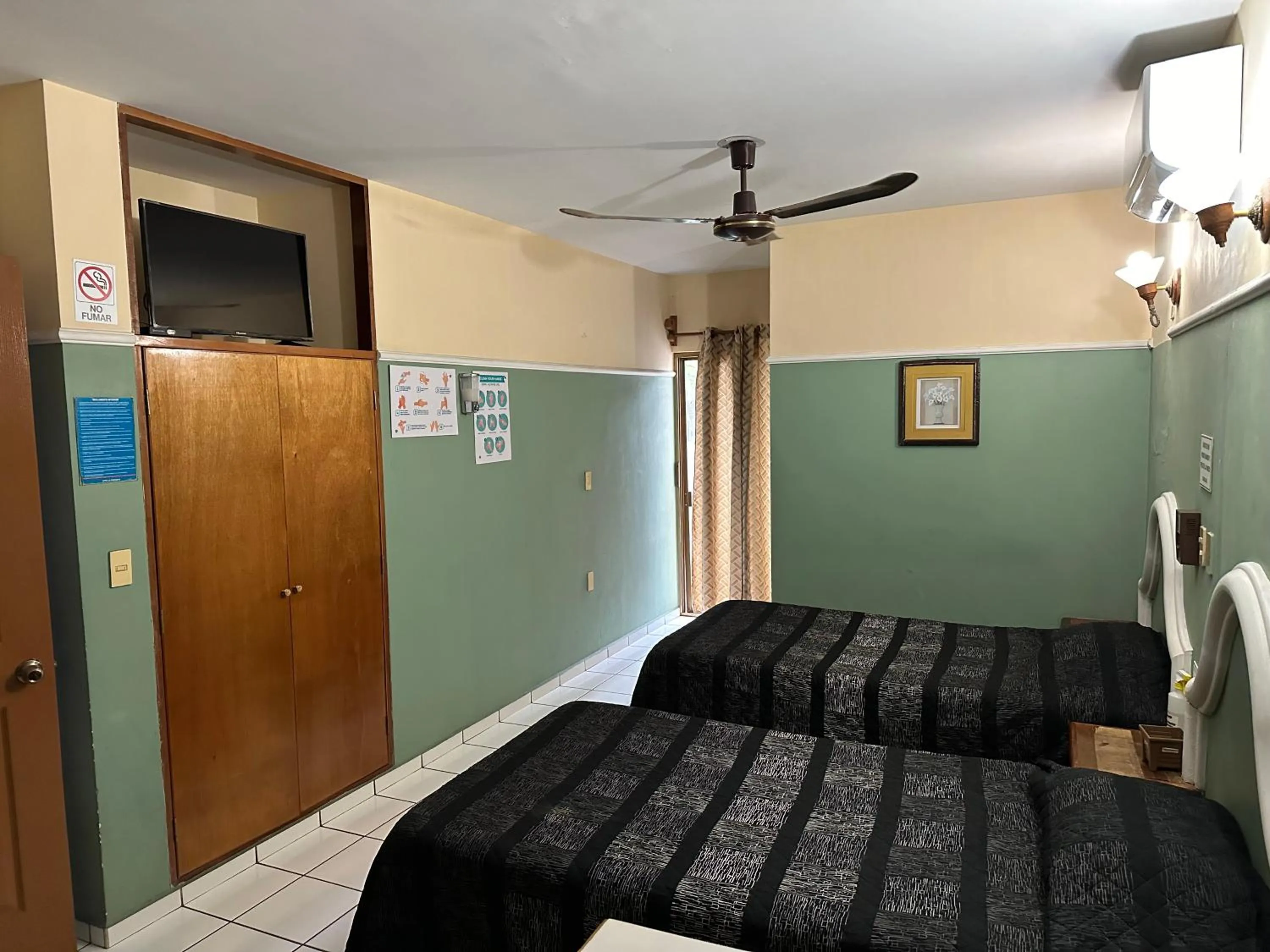 TV and multimedia in Blue Pacific Suites