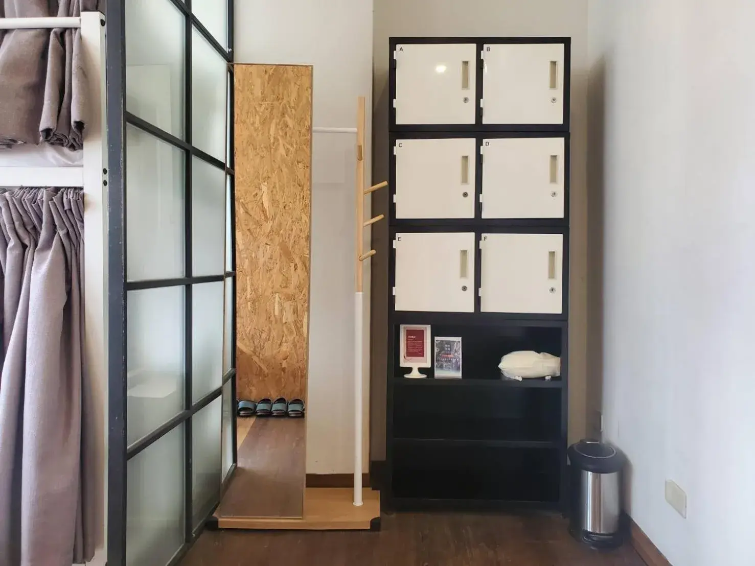 Property building, Bed in Mini Voyage Hostel Property building, Bed in Mini Voyage Hostel