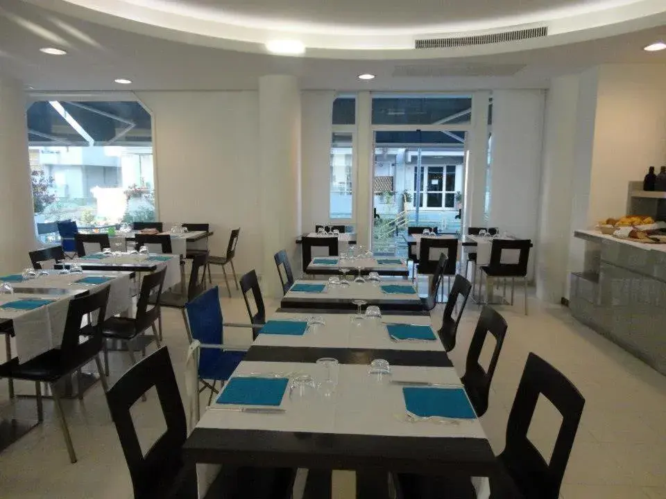 Dining area, Restaurant/Places to Eat in Acapulco Hotel