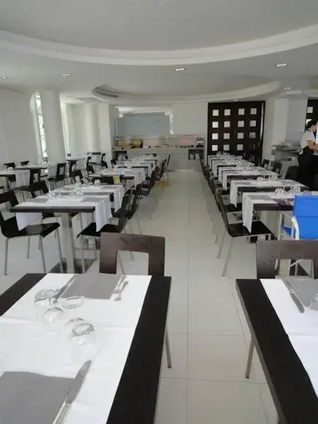 Dining area, Restaurant/Places to Eat in Acapulco Hotel