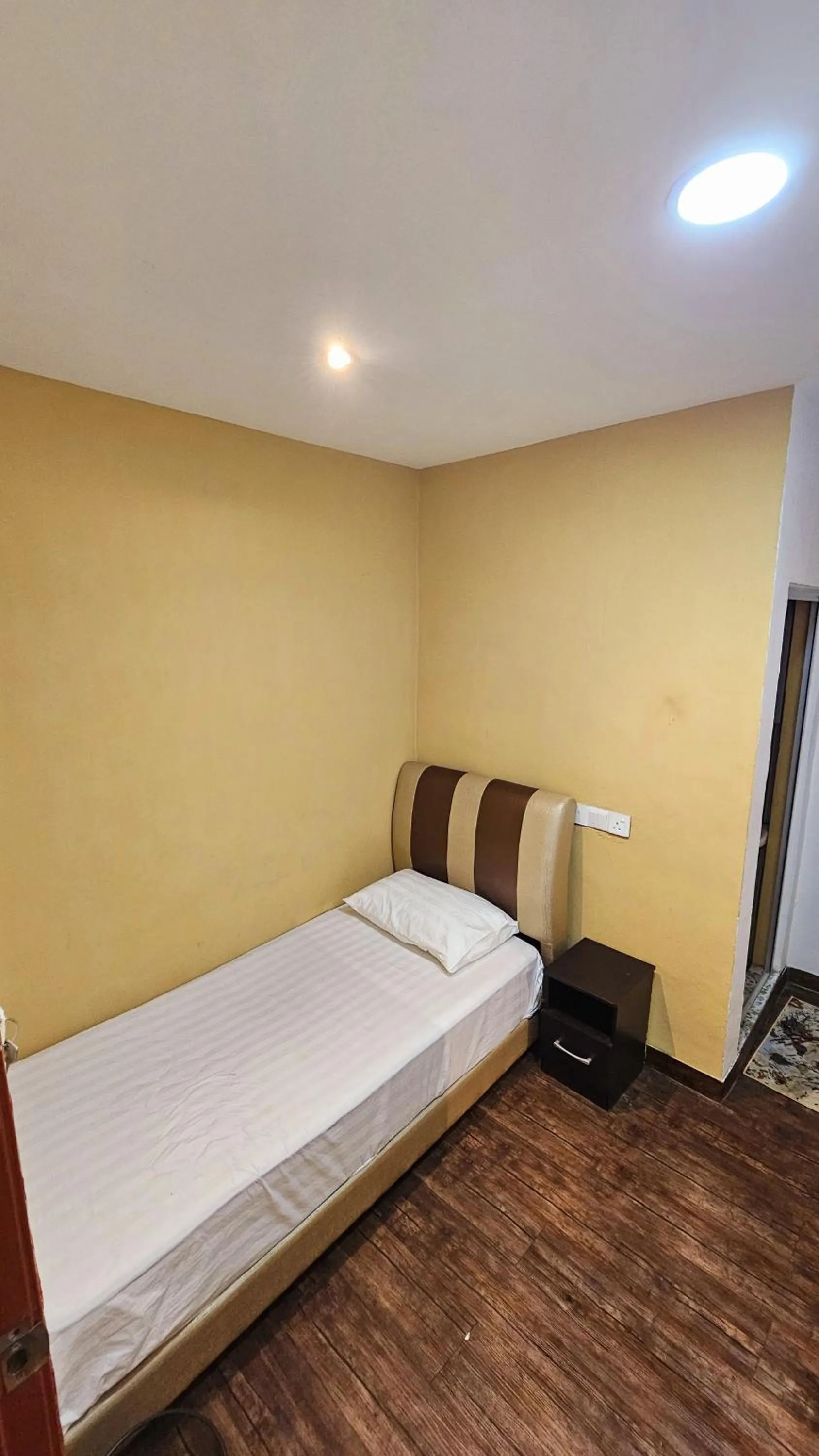 Cute Hotel