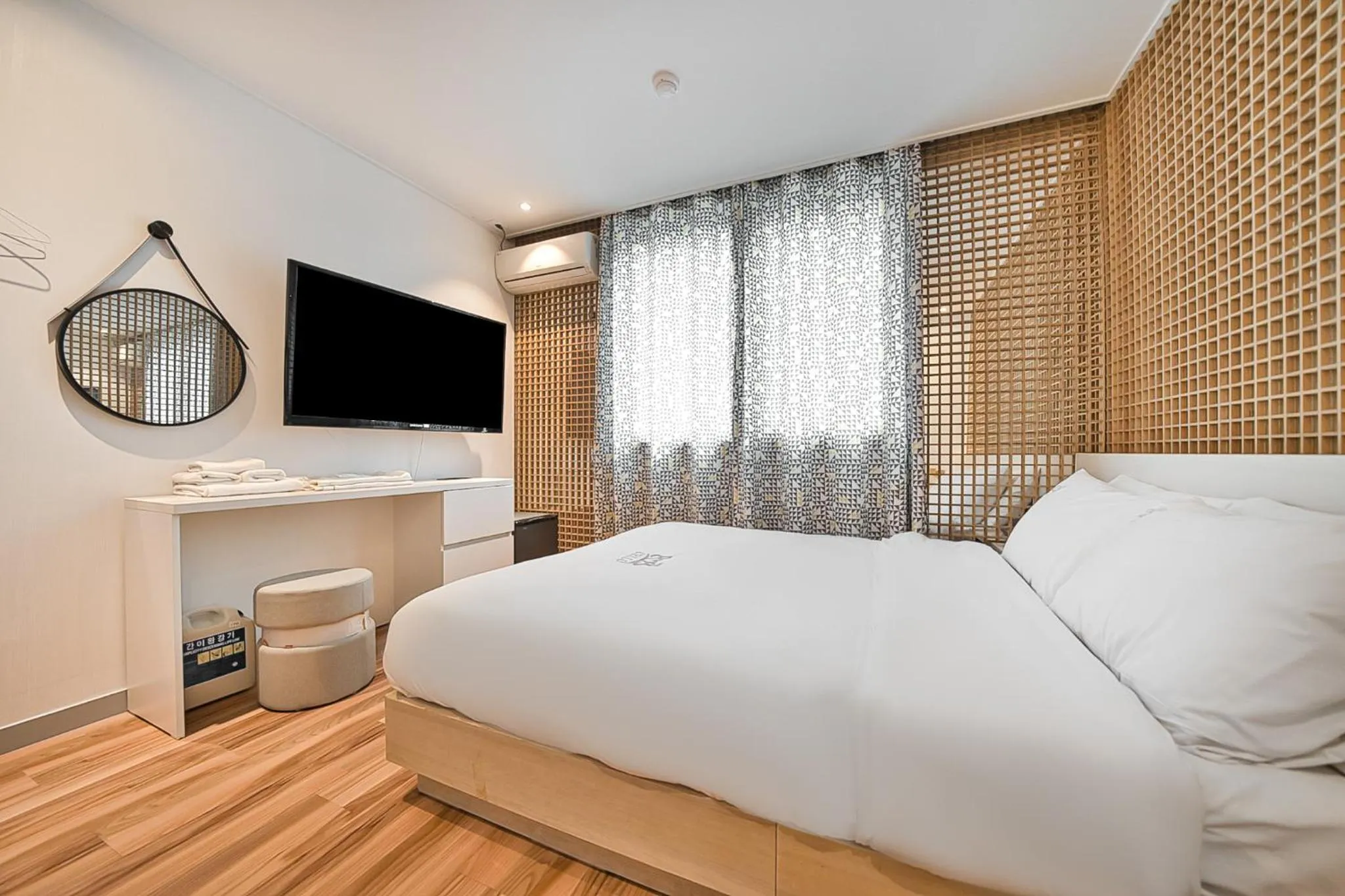 Bed in One Stay Hotel