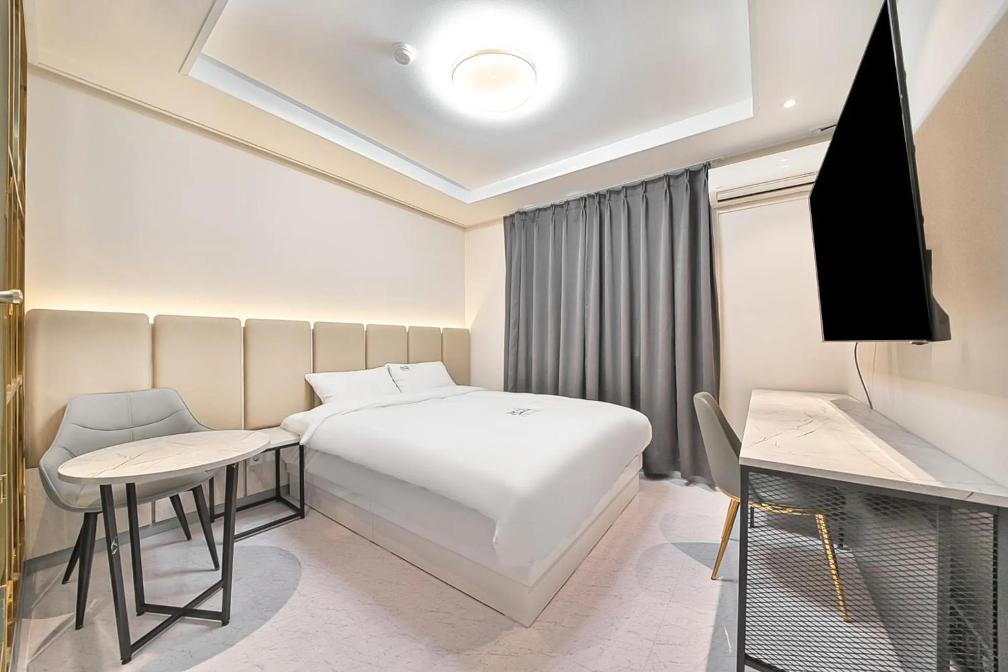 Bed in One Stay Hotel