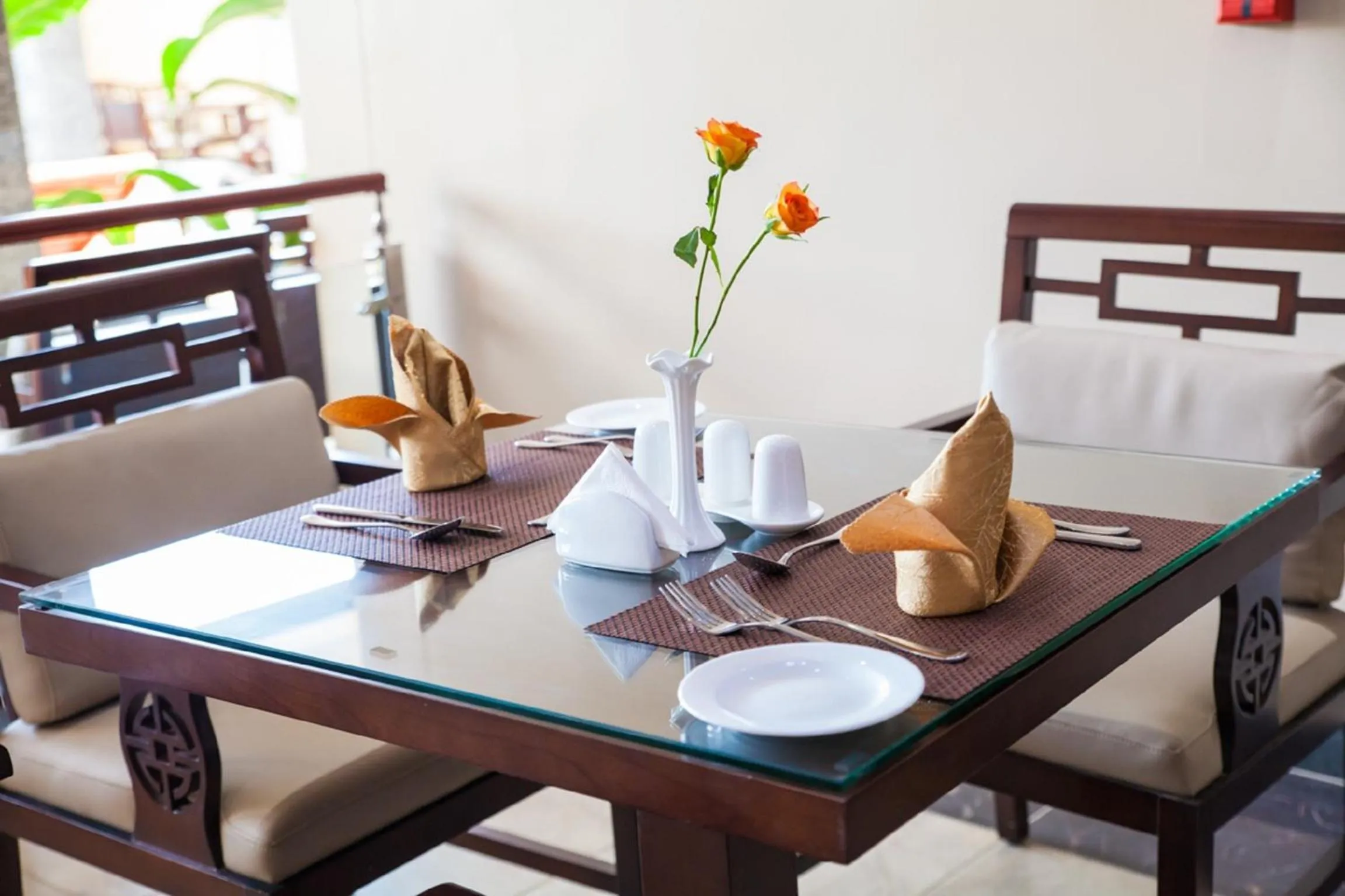 Restaurant/places to eat in Grand Legacy Hotel