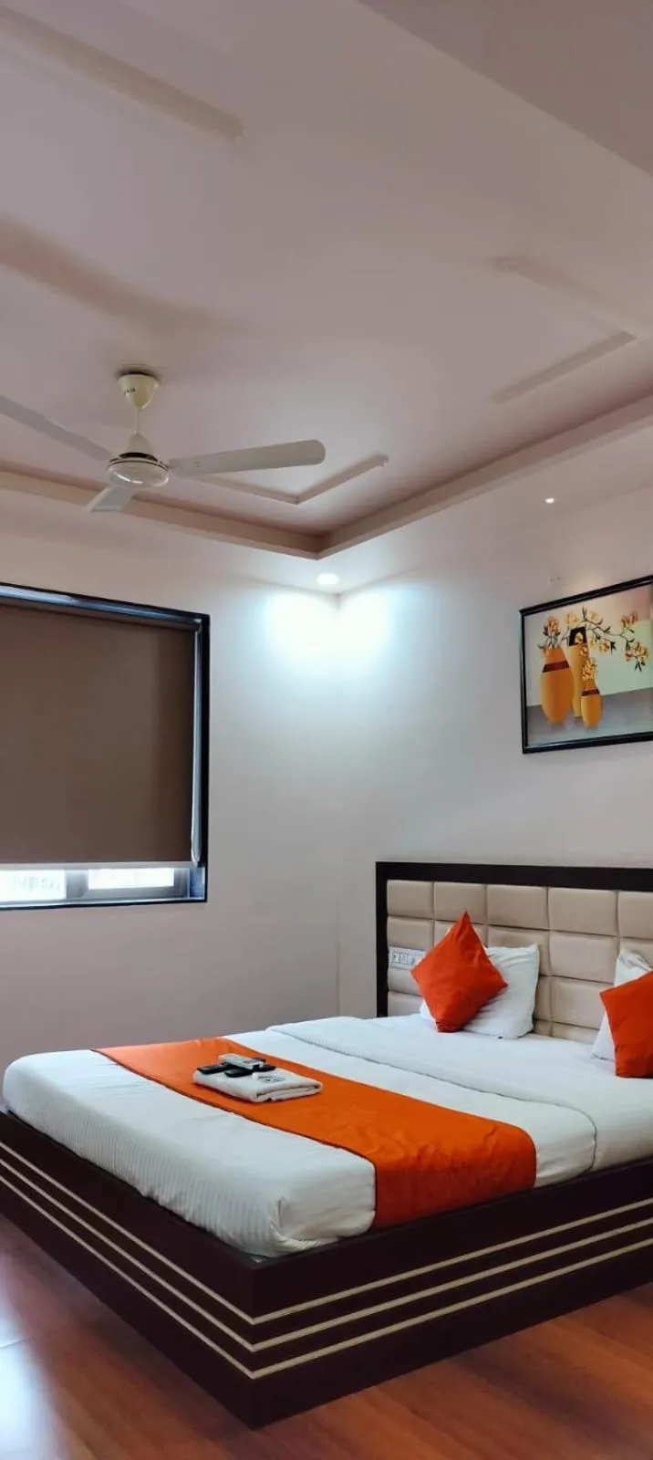 Bedroom, Bed in Hotel Raviraj Palace