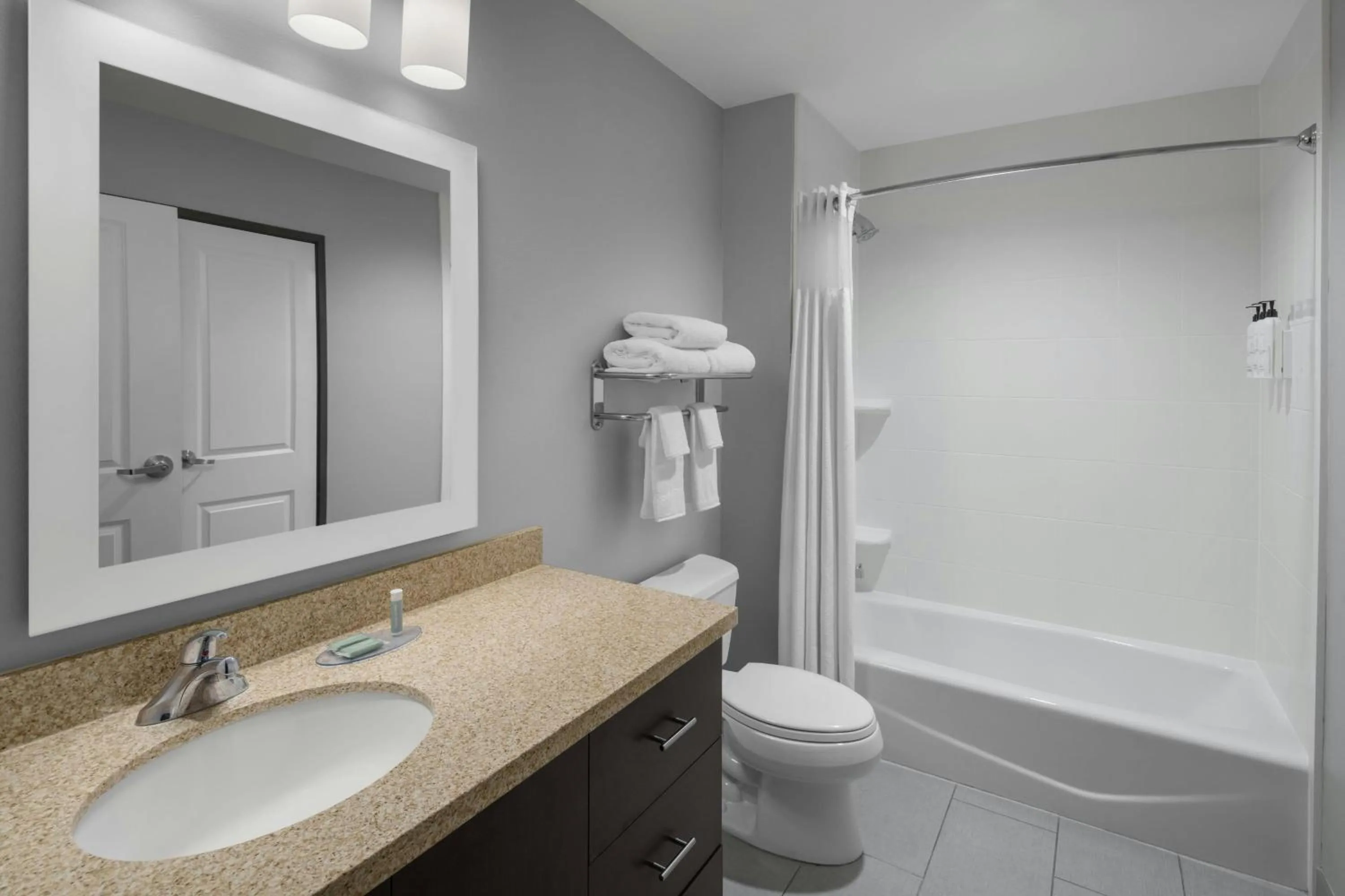 Bathroom in TownePlace Suites by Marriott Carlsbad